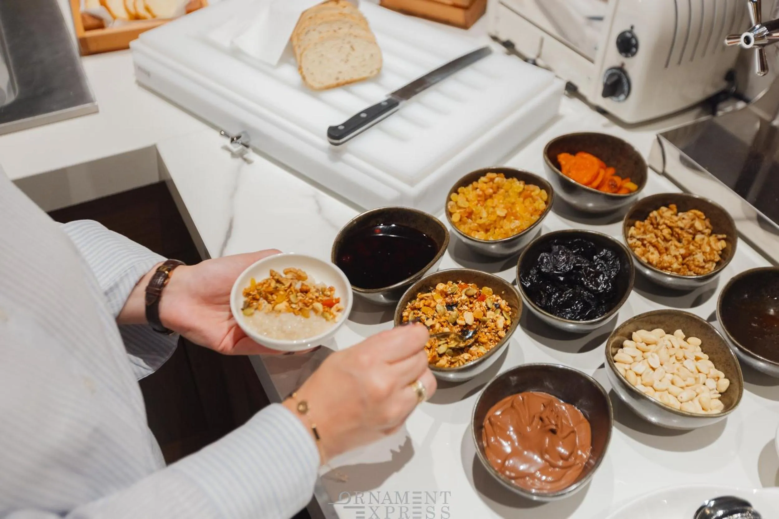 Buffet breakfast in Piazza Epigraph