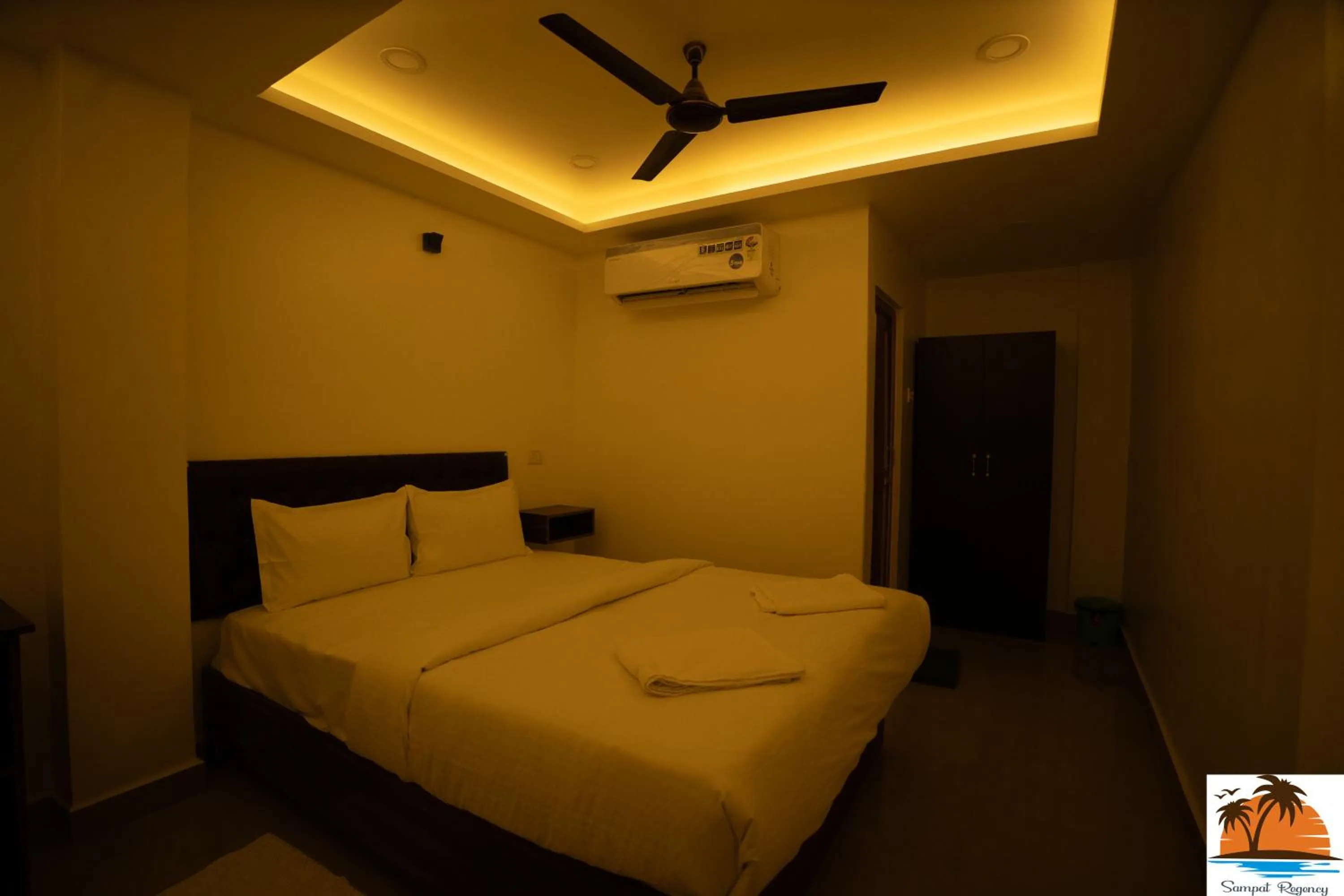 Bed in Sampat Regency