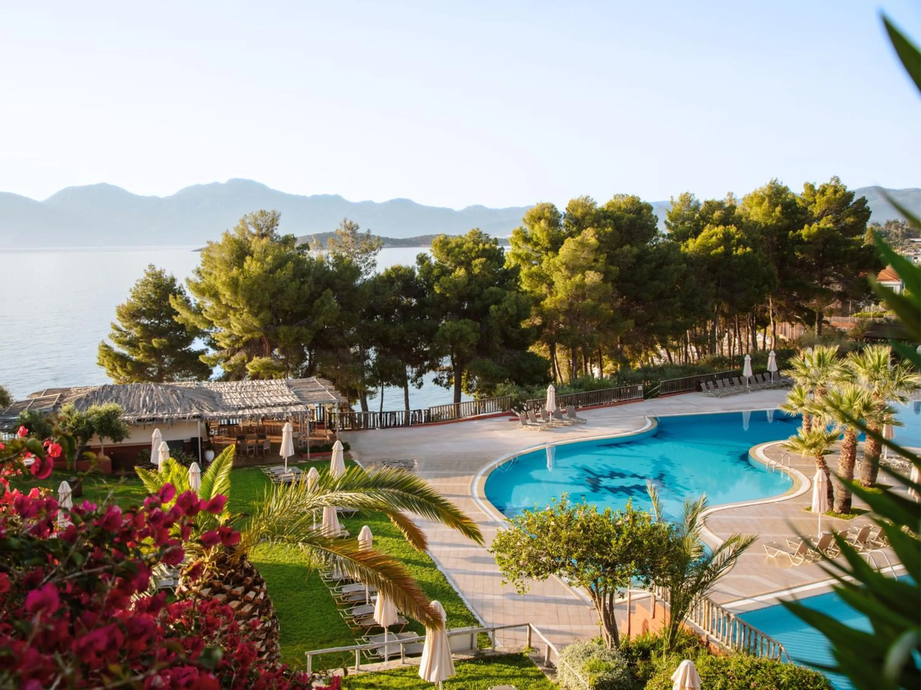 Swimming pool in Candia Park Village
