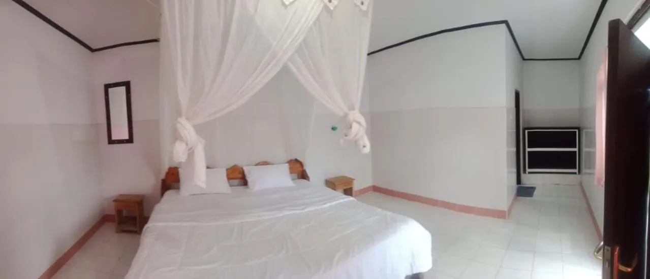 Bed in Volcano 3 hotel