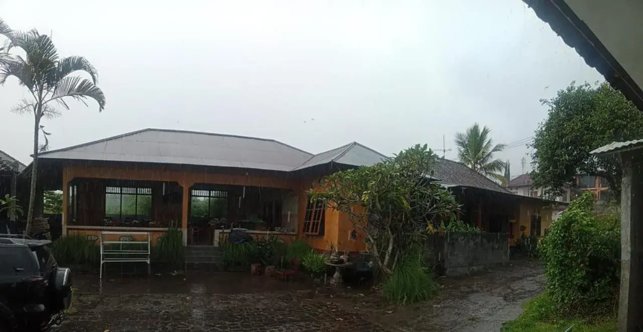 Restaurant/places to eat in Volcano 3 hotel Restaurant/places to eat in Volcano 3 hotel