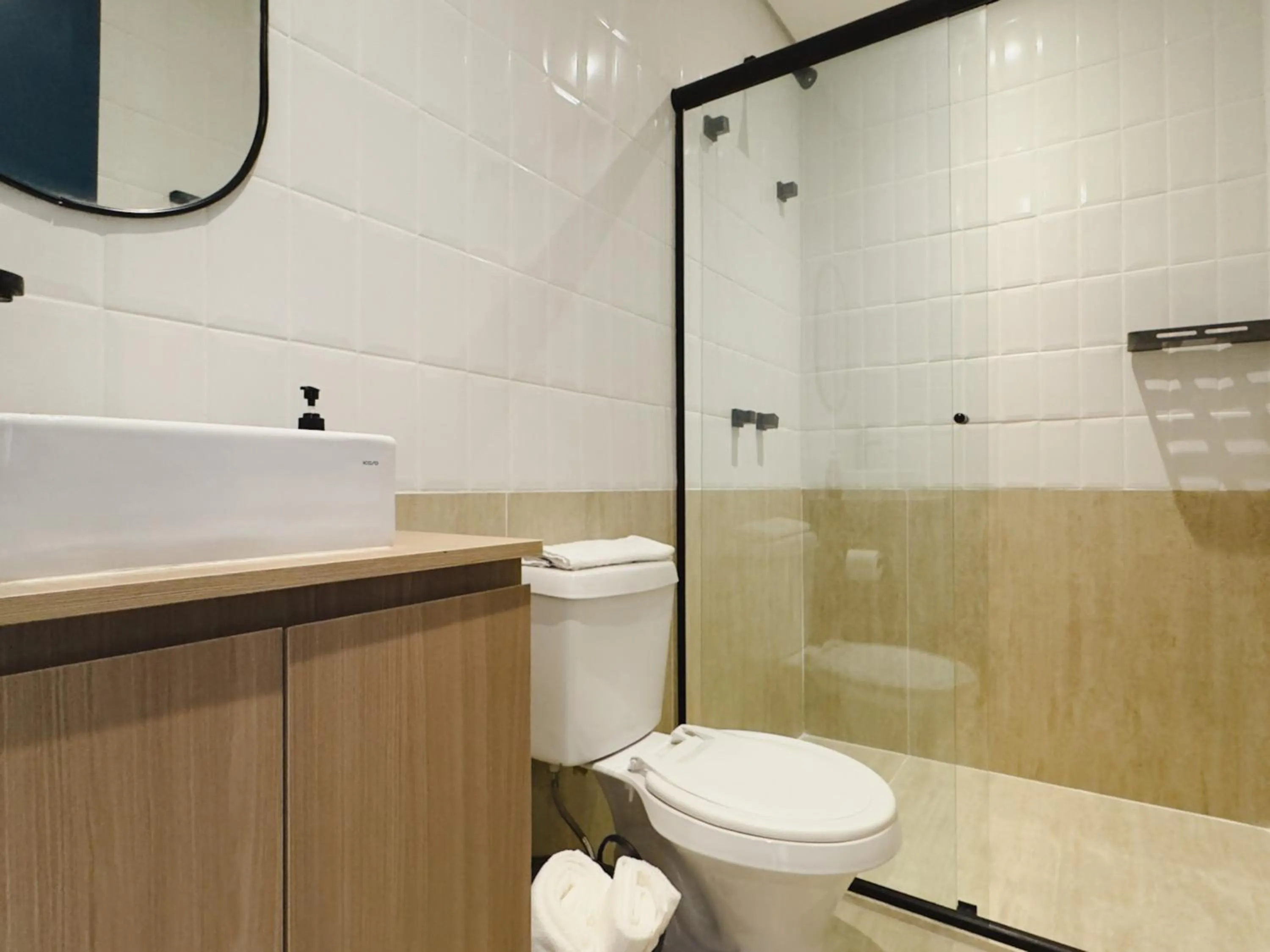 Shower in Apê Av Paulista Haddock Lobo