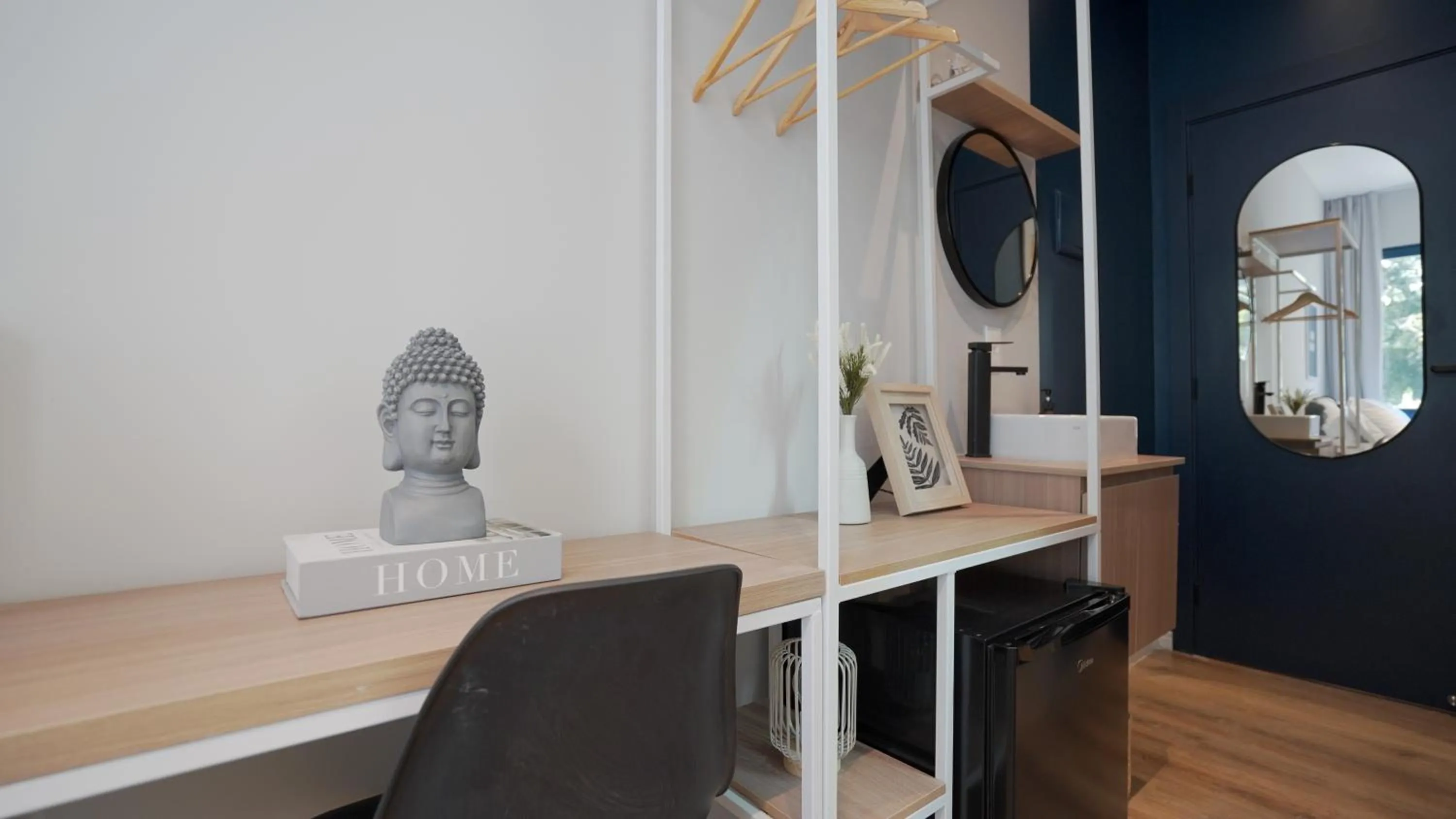 wardrobe in Apê Av Paulista Haddock Lobo