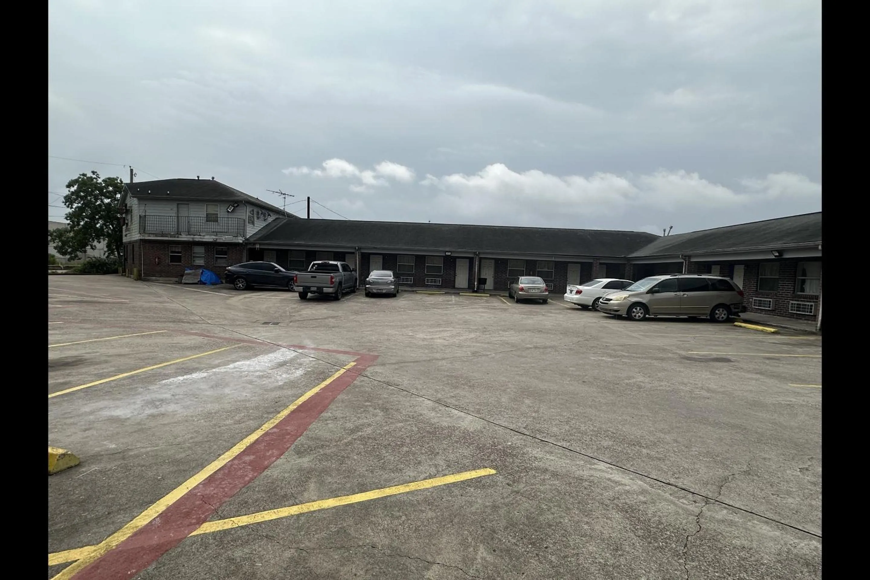 Parking in Travel Inn By OYO La Marque Texas City I-45