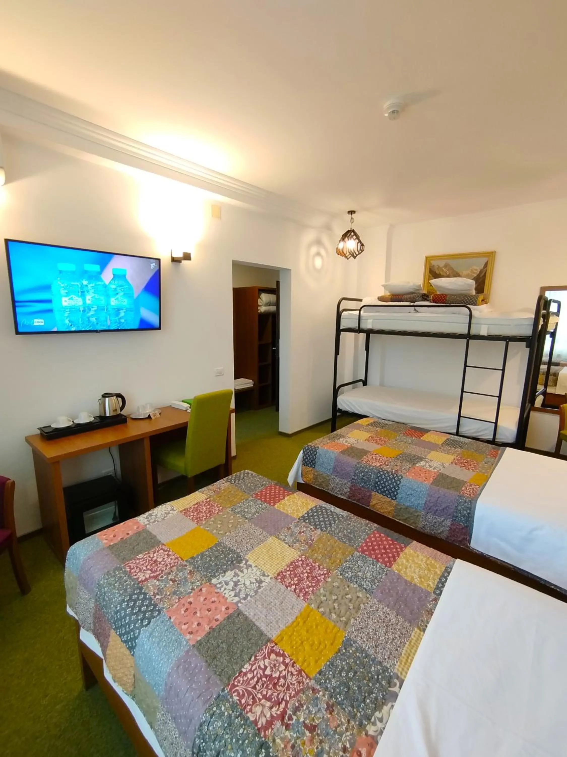 Bed in Hotel Comat Deva