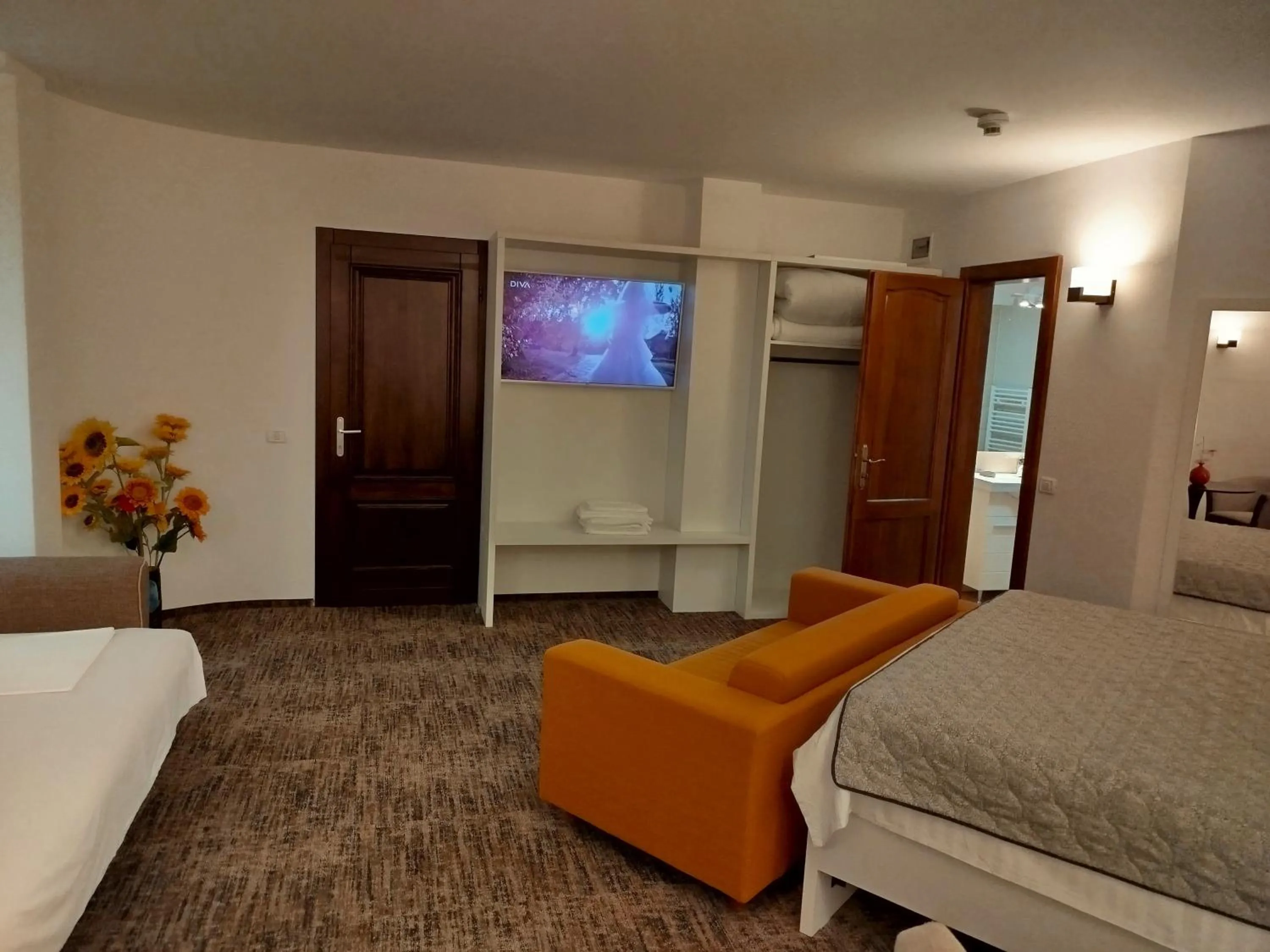 Bed in Hotel Comat Deva