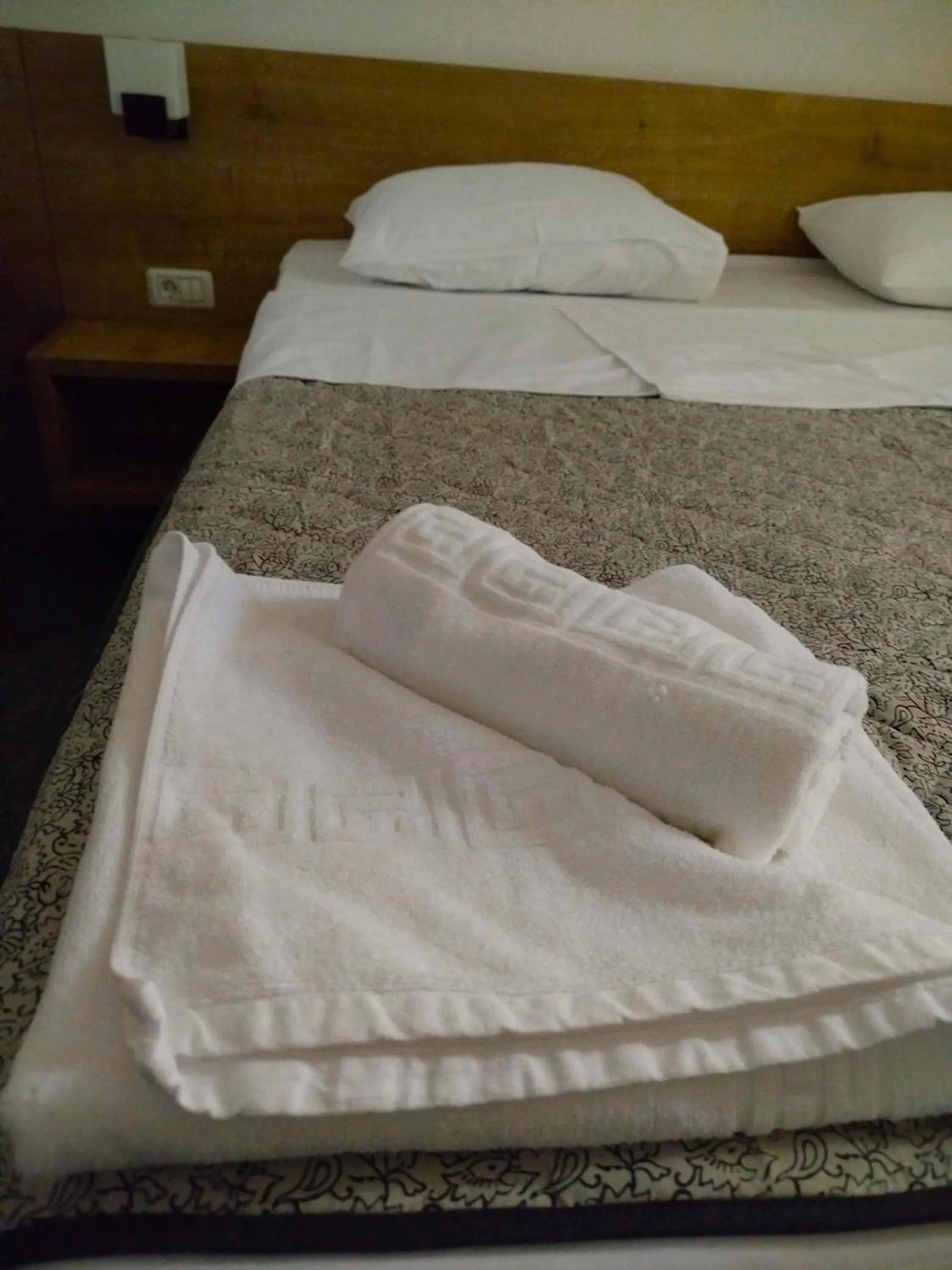 Bed in Hotel Comat Deva