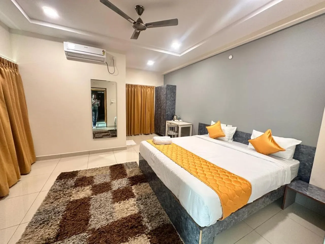 Bed in Hotel Aerotel Airport Zone,Shamshabad