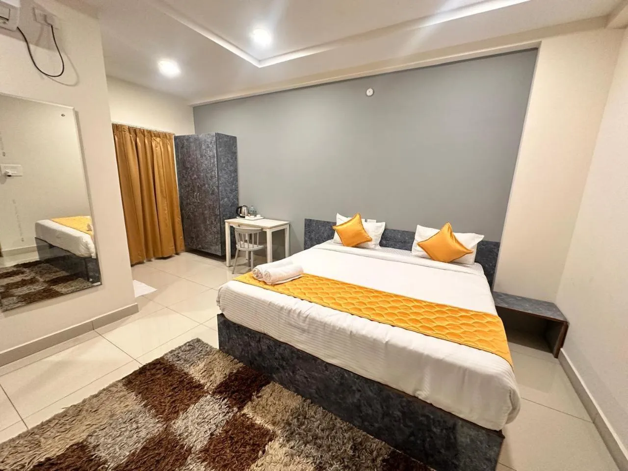 Bathroom, Bed in Hotel Aerotel Airport Zone,Shamshabad