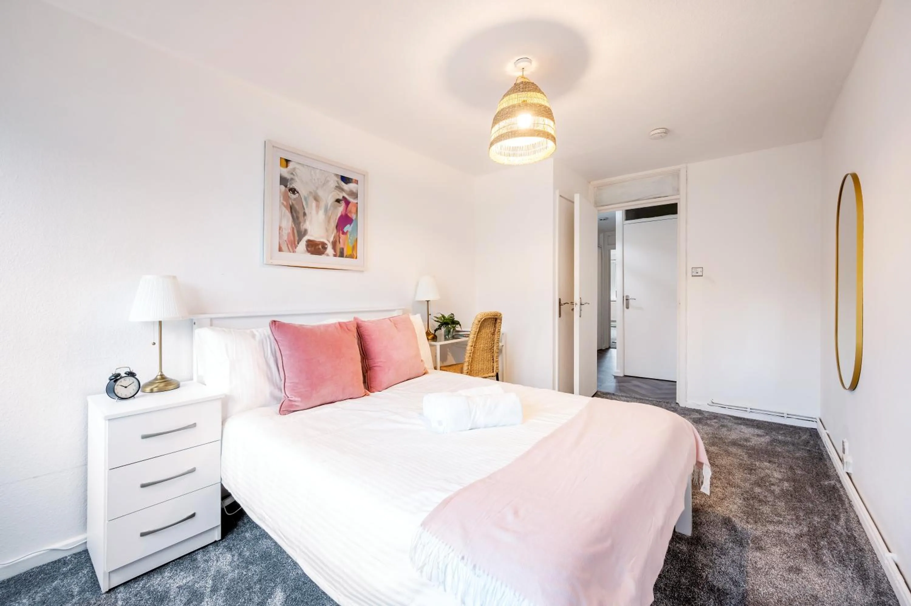 Nice 2-bed flat near Earls Court