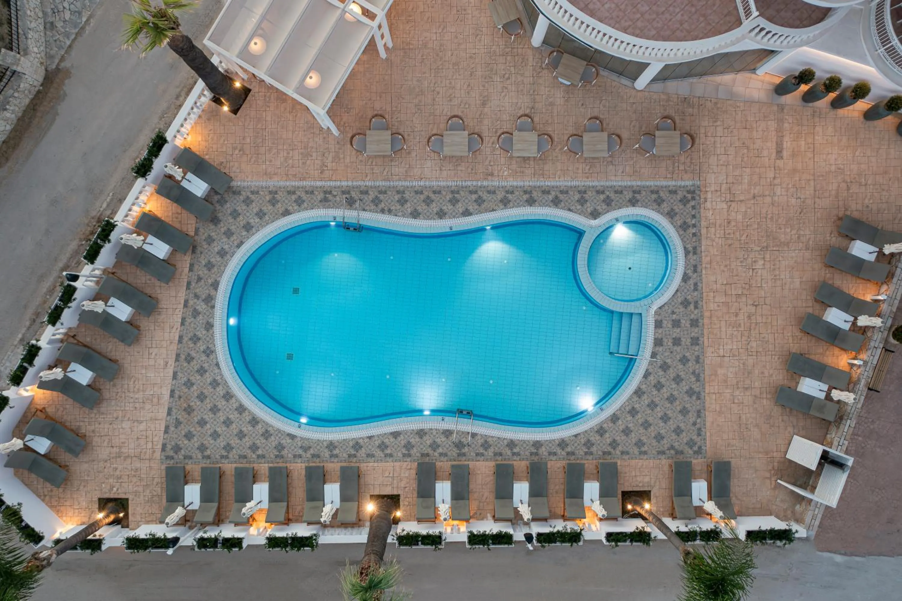 Swimming pool in Arkadia Hotel