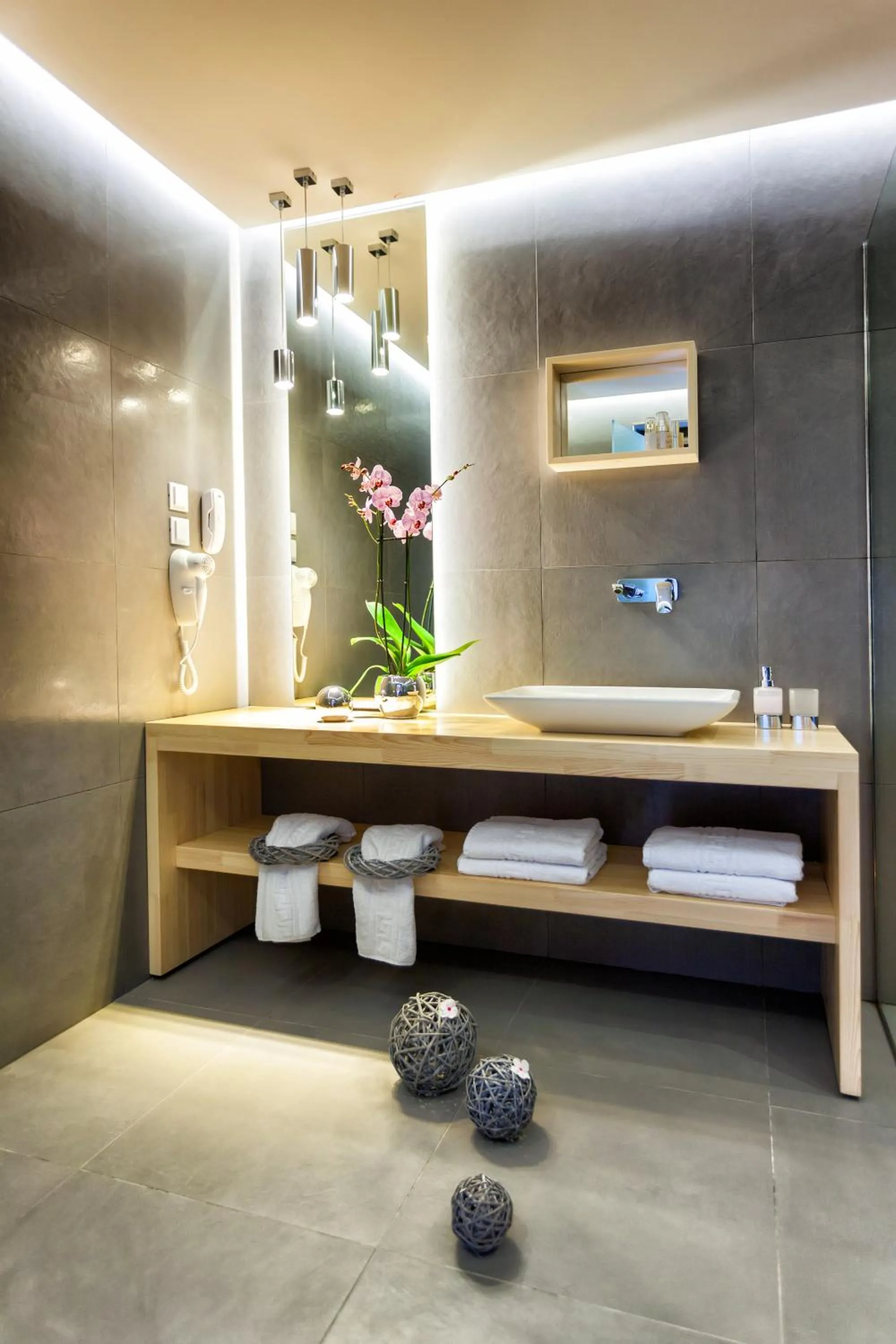 Bathroom in Arkadia Hotel