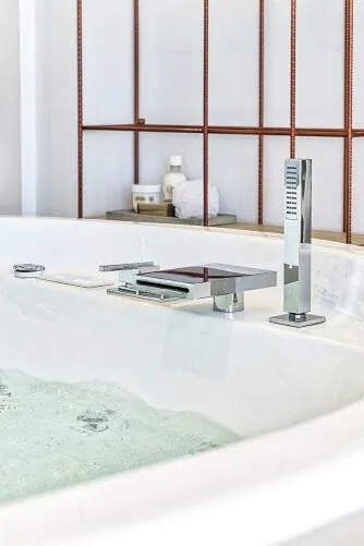 Bath in Arkadia Hotel