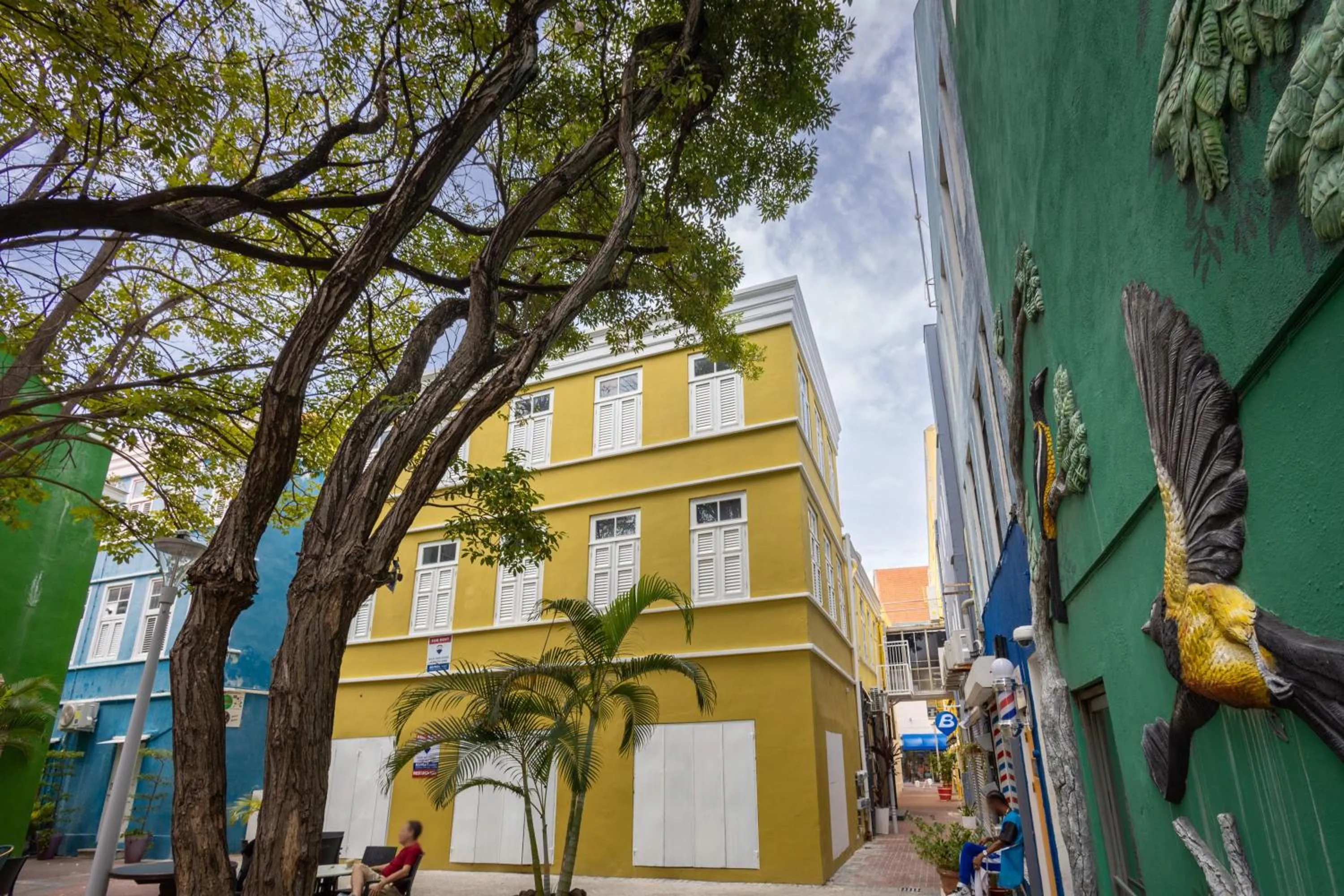 Property building in Willemstad Historic City Suites