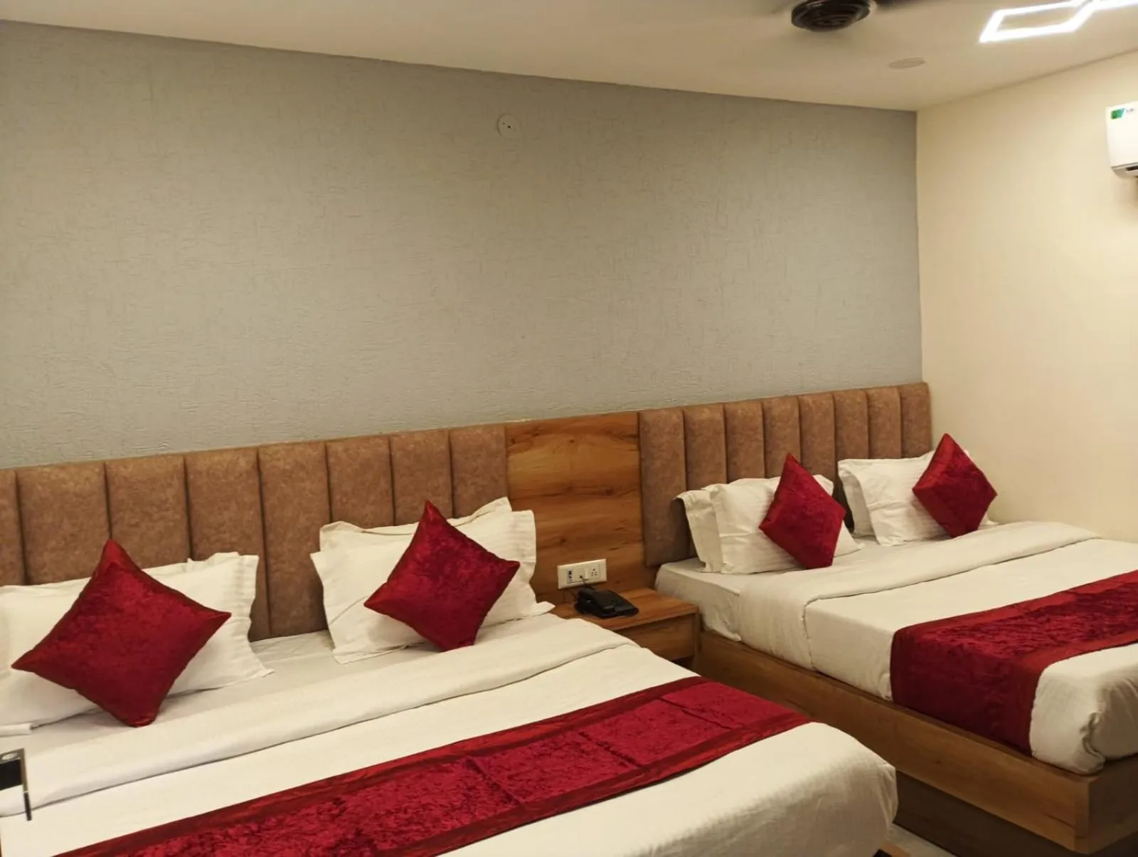 Photo of the whole room, Bed in Hotel Bella Vista Inn