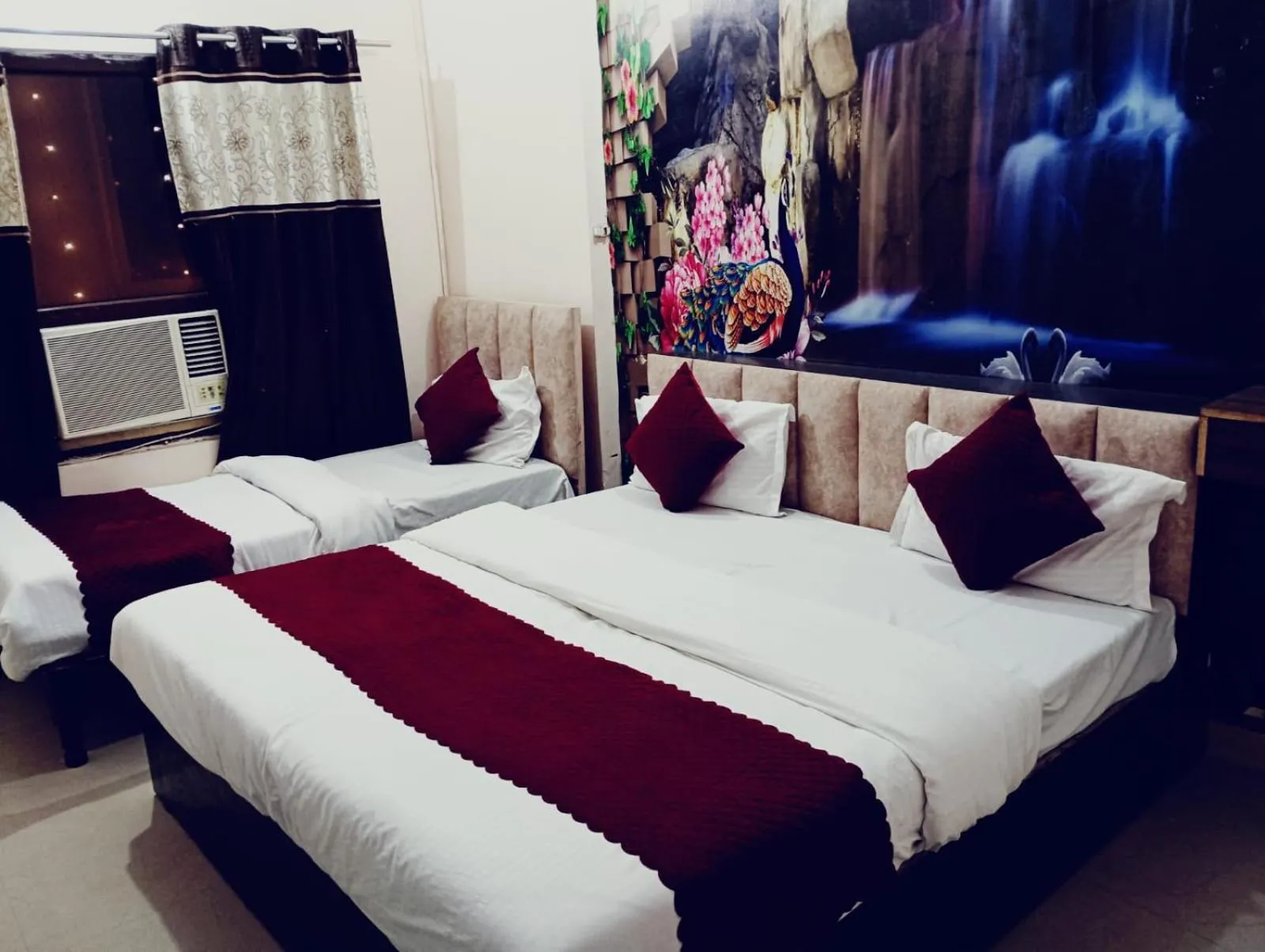 Bed in Hotel Bella Vista Inn