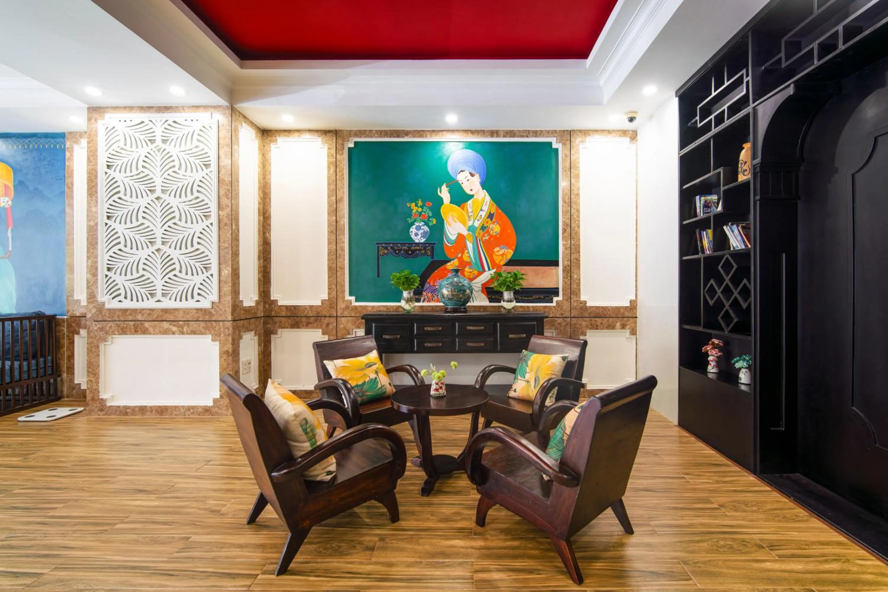 Communal lounge/ TV room in Elites Hotel