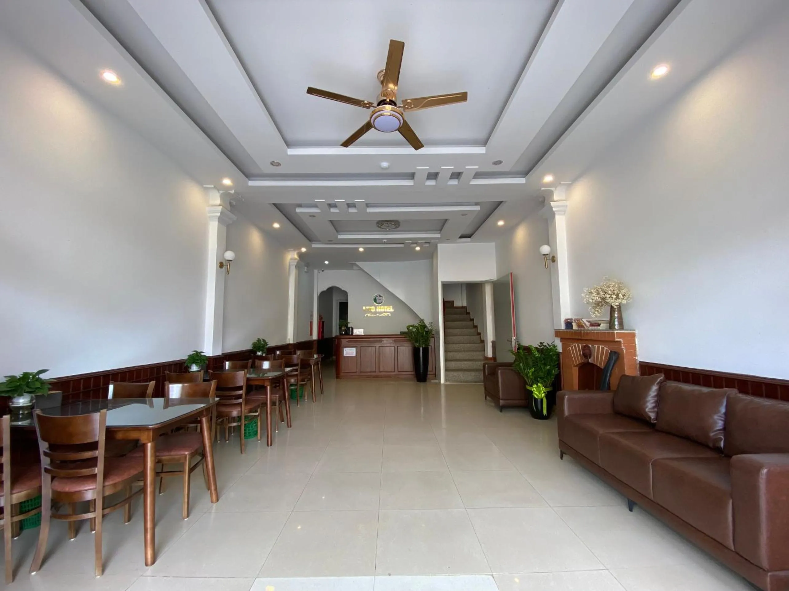 concierge in Lito Hotel Central Sa Pa