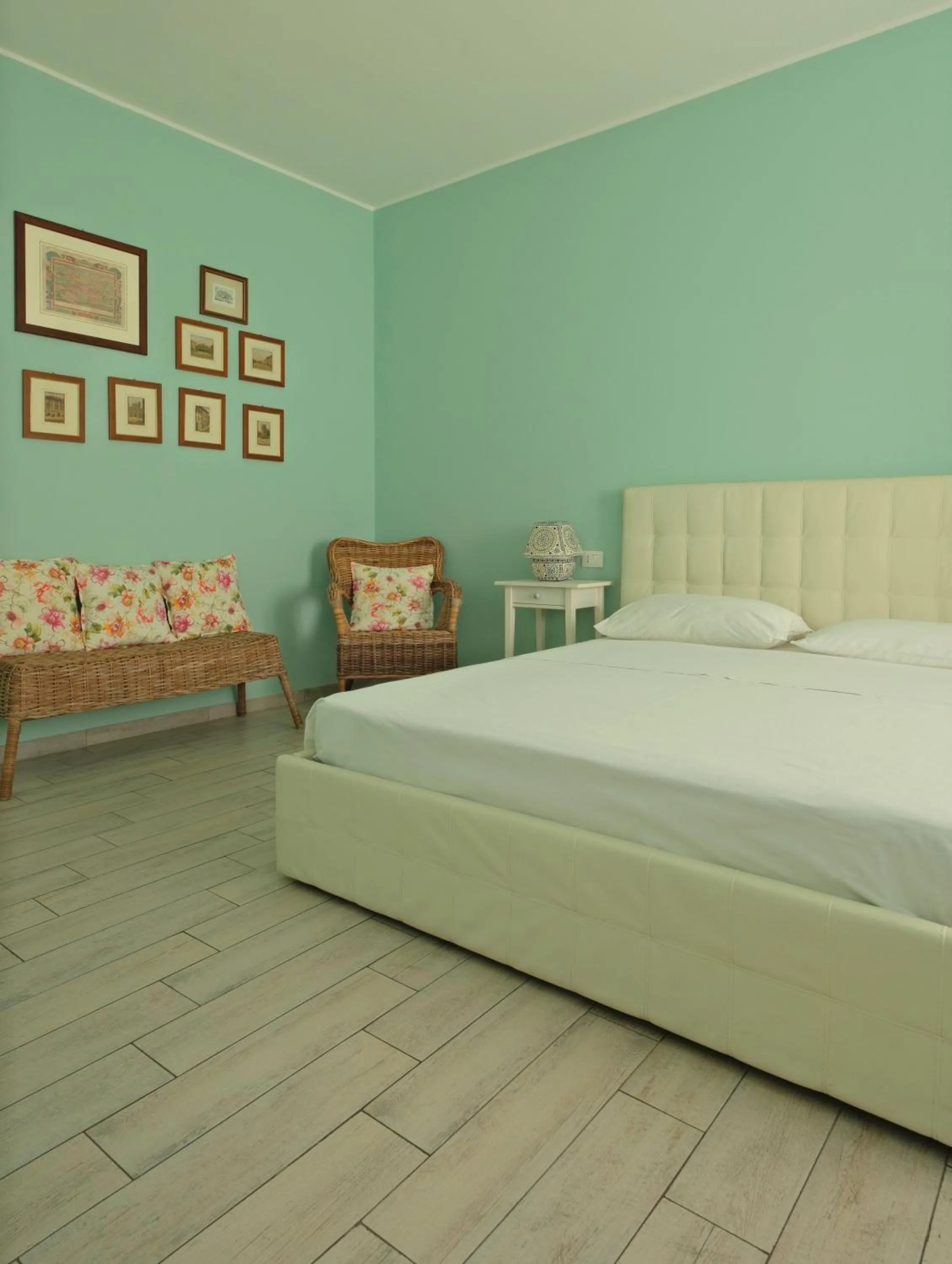 Bed in Alla Scaletta - Stanze con Bagno Privato e WiFi a Pochi Passi dal Duomo