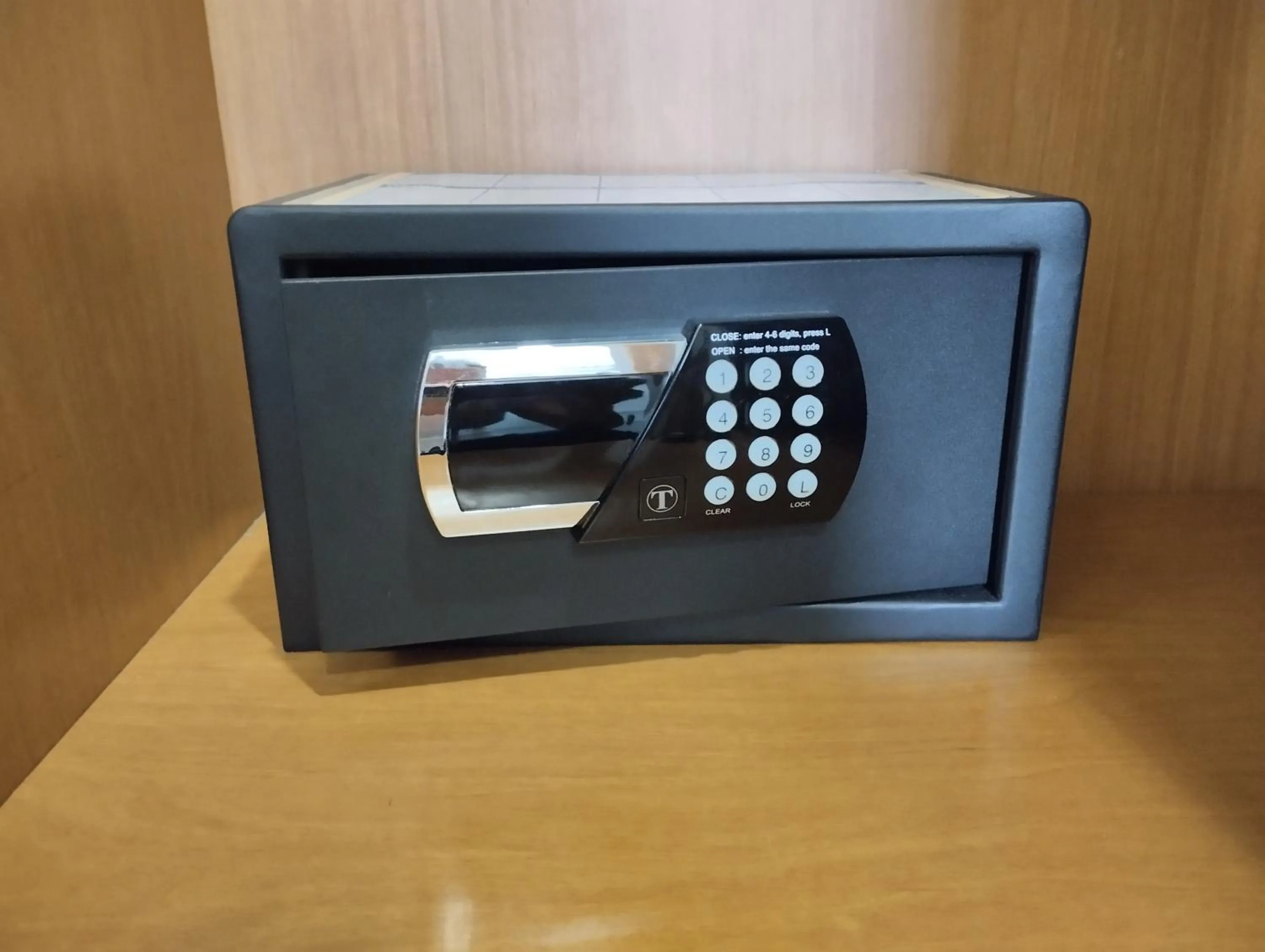 safe in Hotel Tiffany