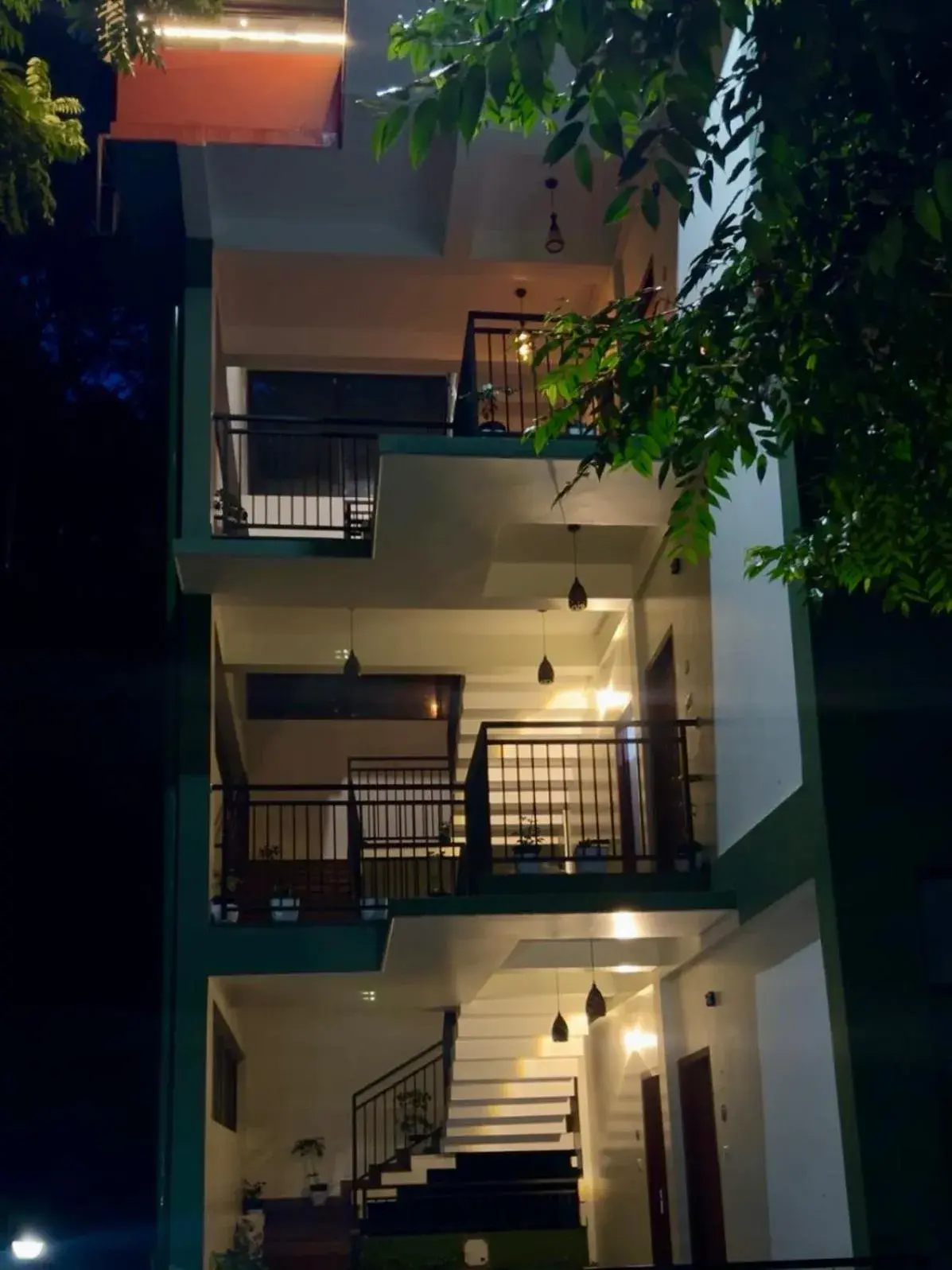 Property building in Lush Hills by Benchmark Property building in Lush Hills by Benchmark