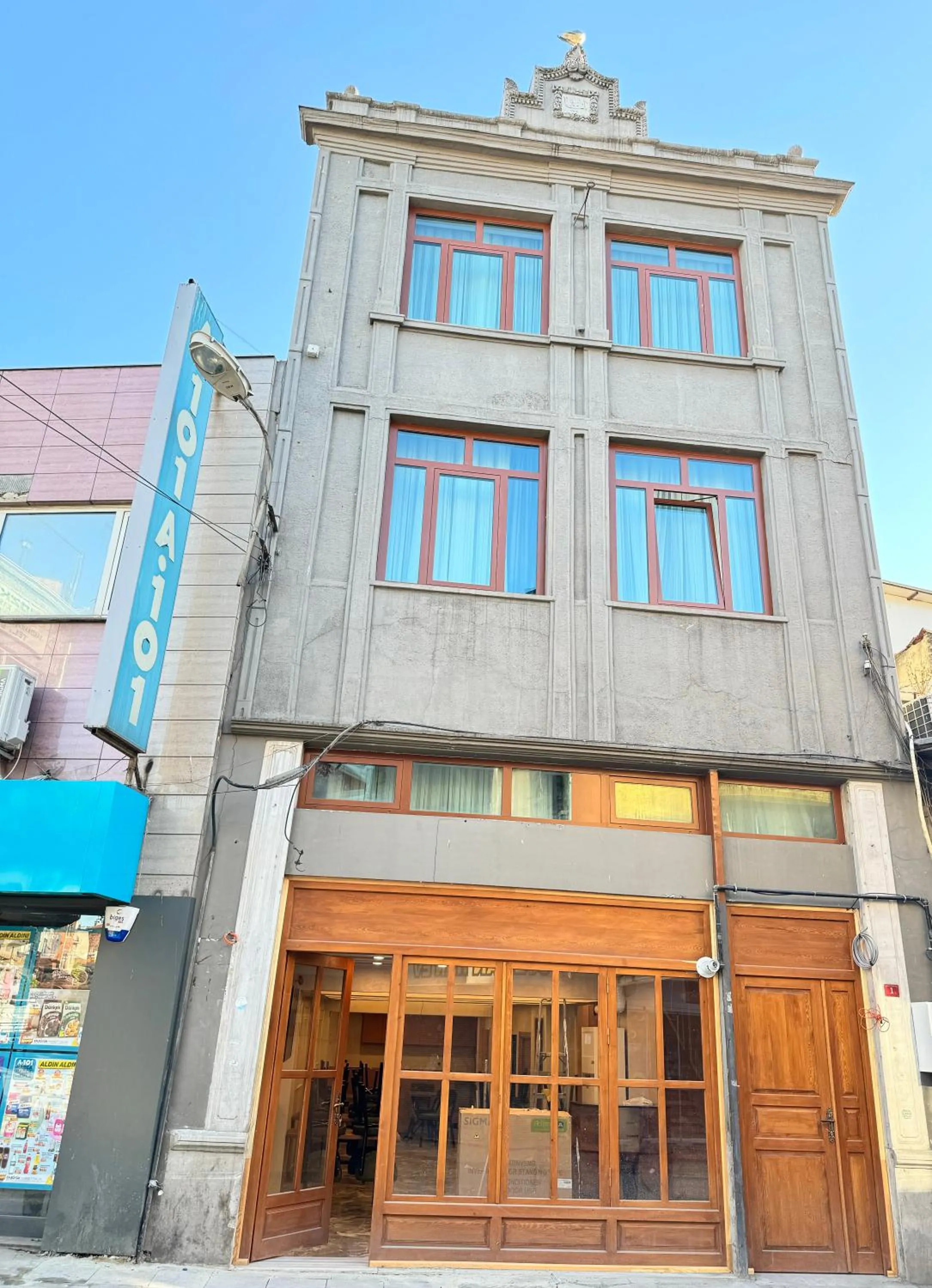 Property building in Riverside Hotel