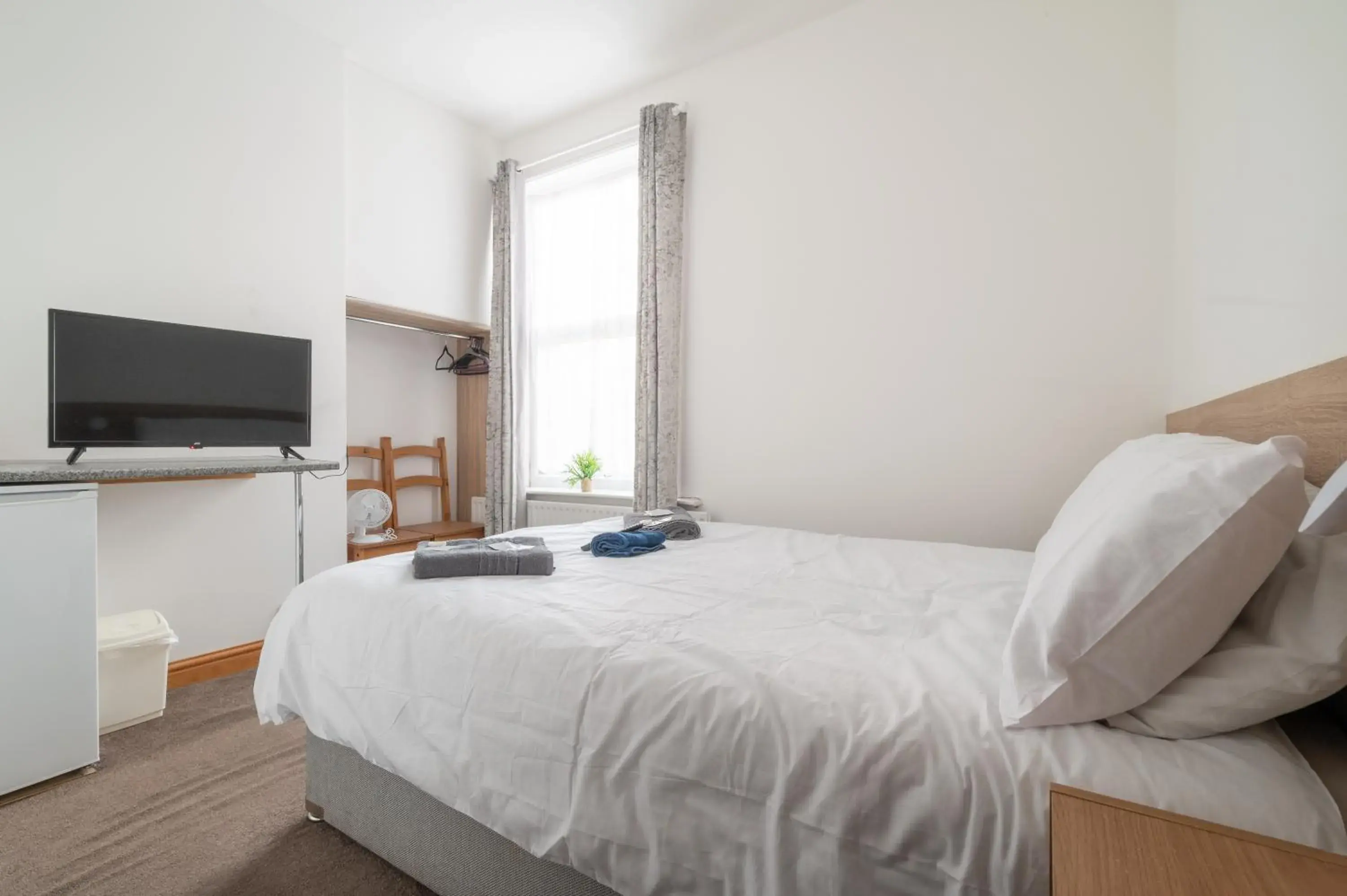 Double Room - single occupancy in Moonside Rooms Double Room - single occupancy in Moonside Rooms