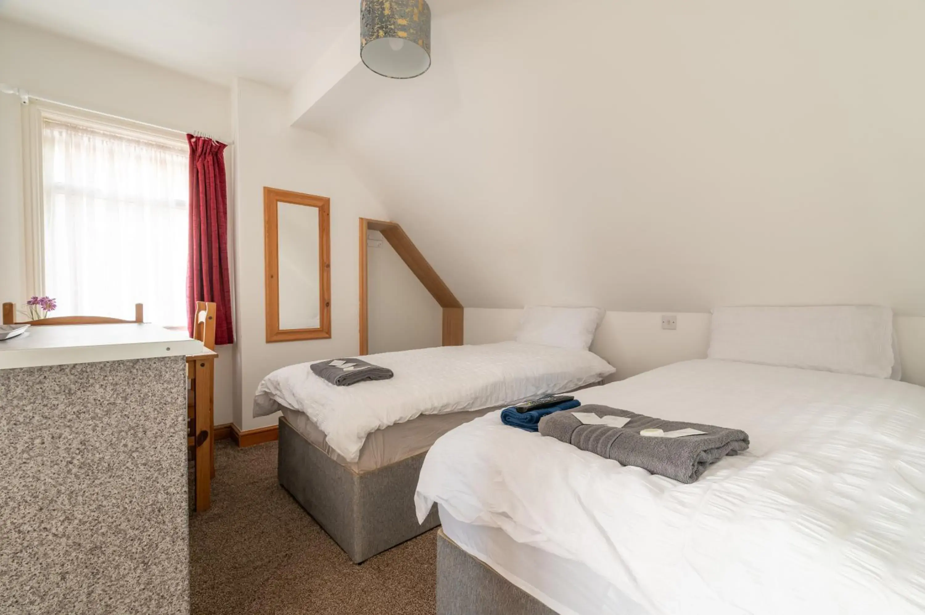 Classic Quadruple Room in Moonside Rooms Classic Quadruple Room in Moonside Rooms