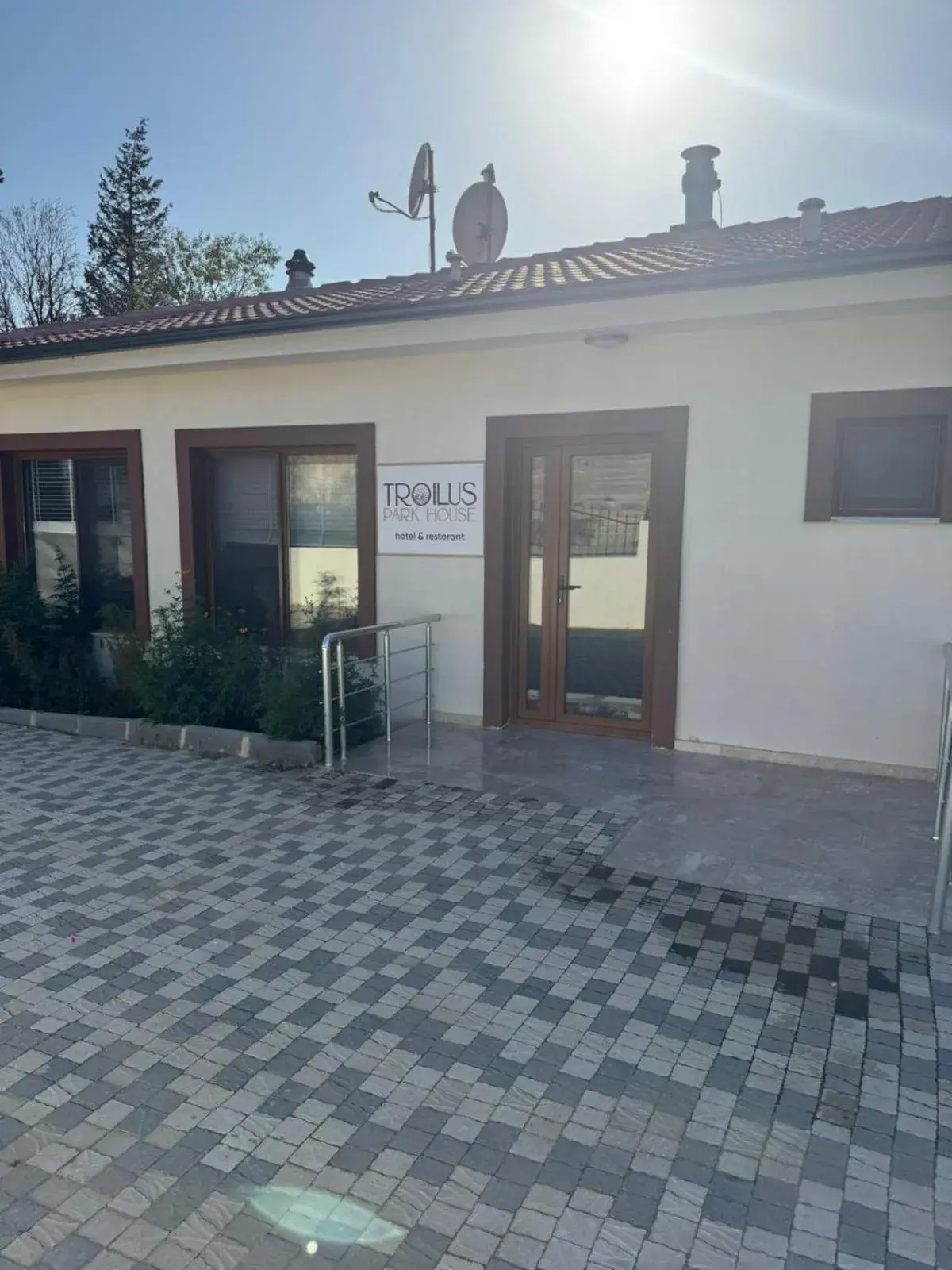 Troilus Park House Troilus Park House