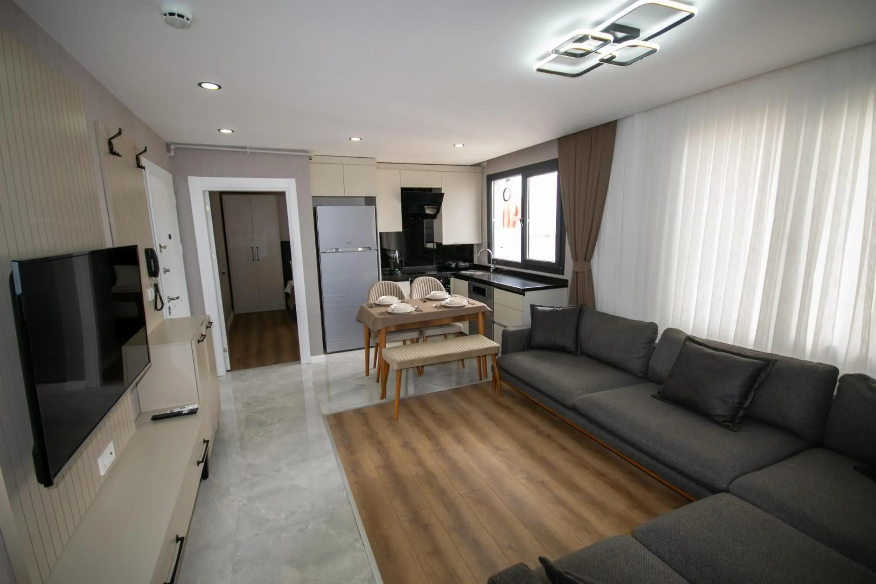 Deluxe Family Room in Luxury Life Suites Deluxe Family Room in Luxury Life Suites