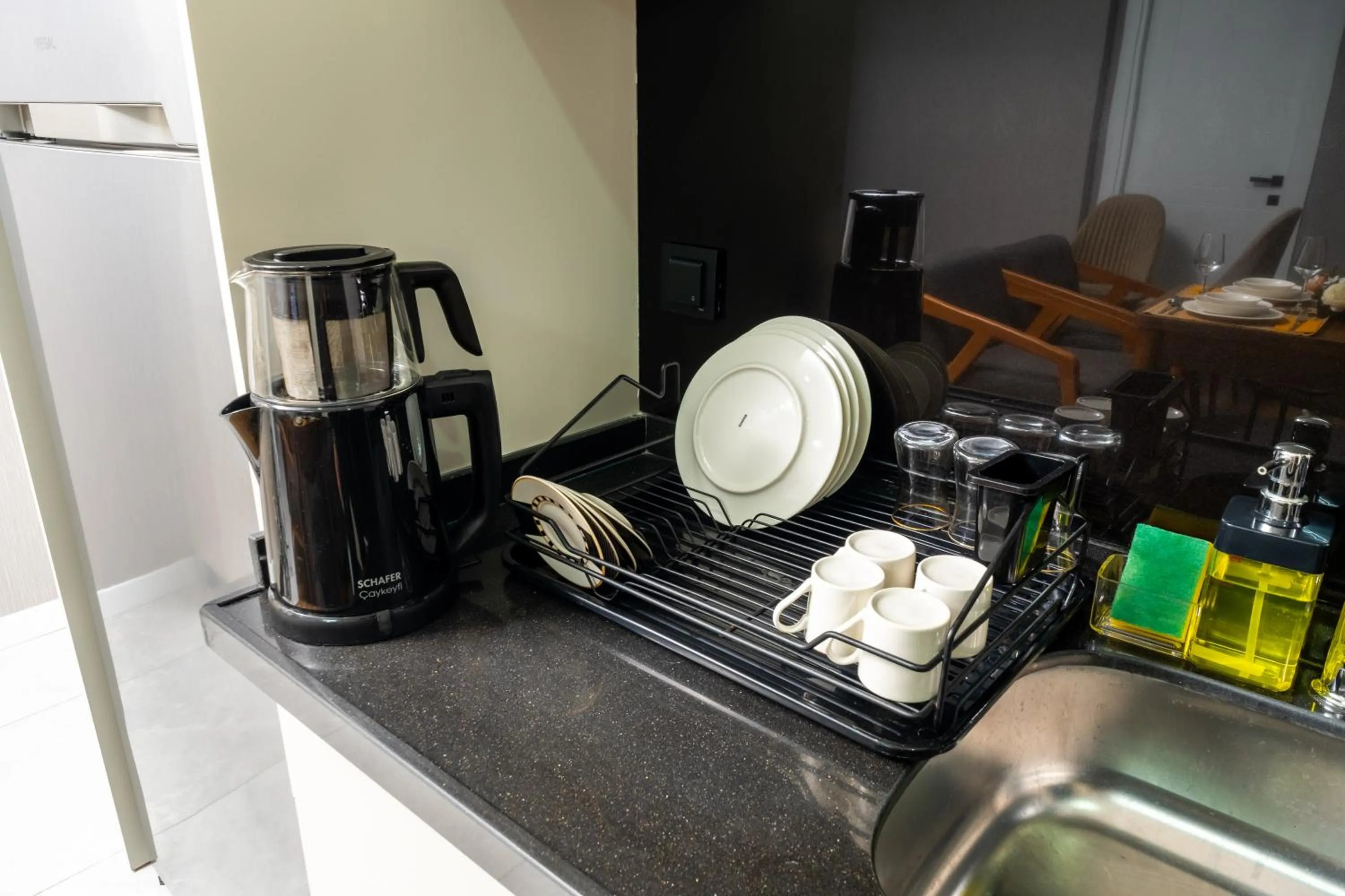 Kitchen or kitchenette in Luxury Life Suites