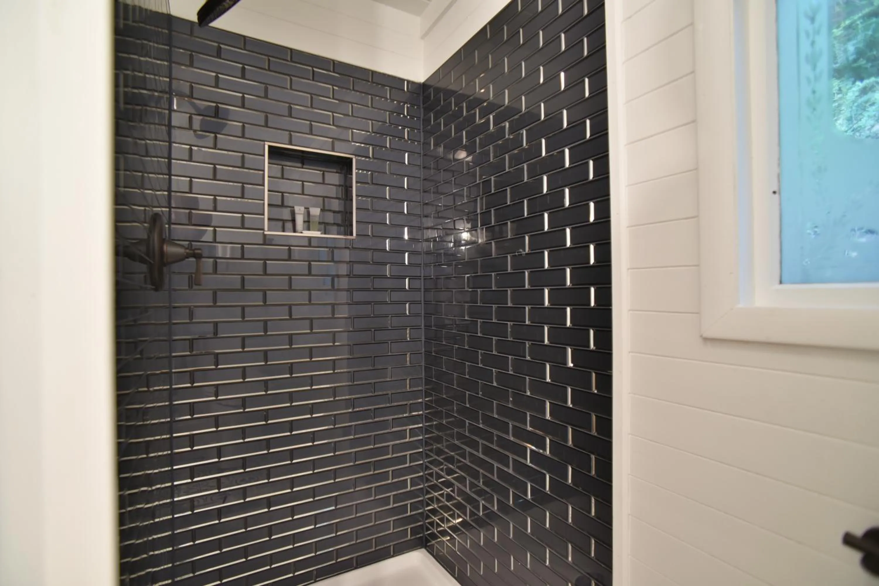 Shower in Showboat Hotel