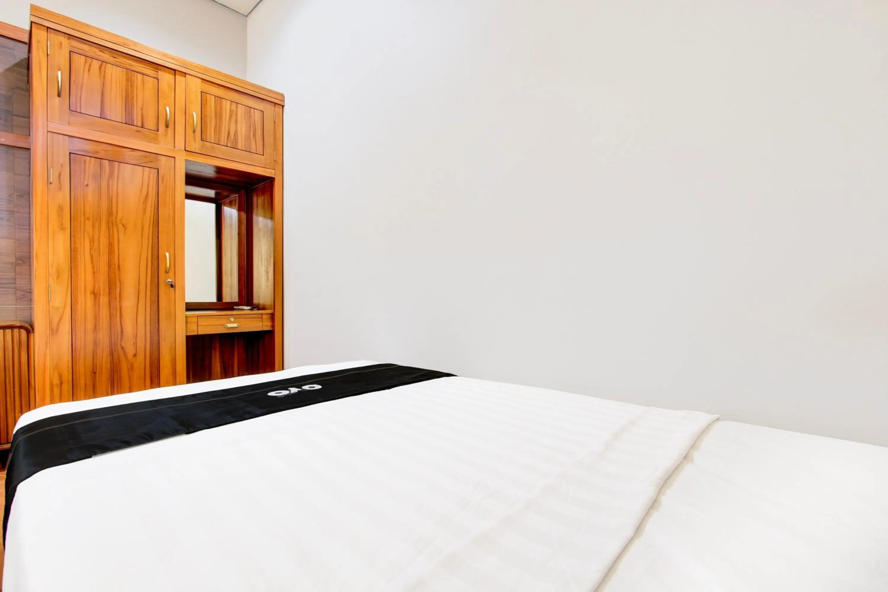 Bedroom in Capital O 93994 Dalem Kamulyan Syariah Guest House