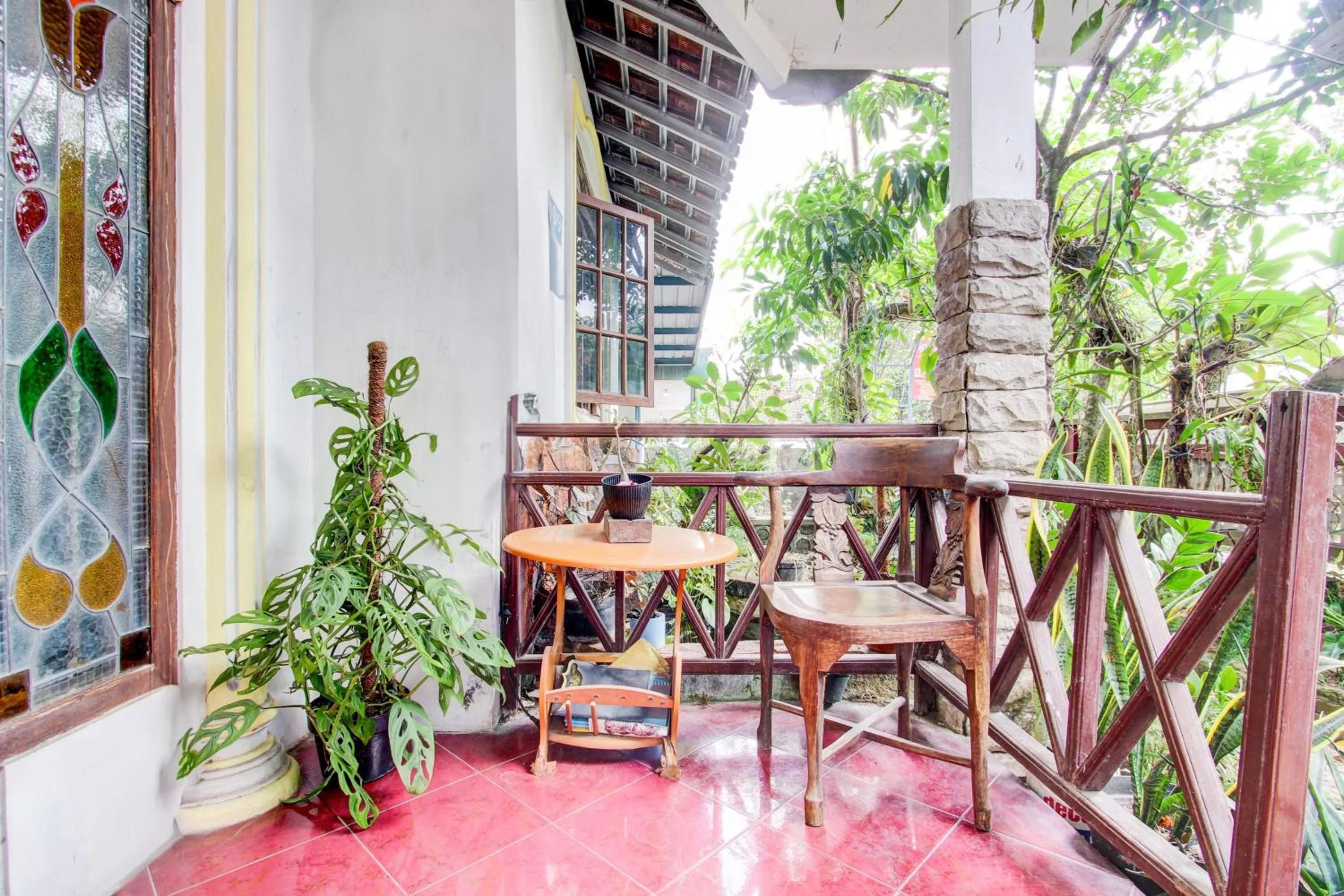 Lobby or reception in Hotel O Omah Citra Genia Homestay