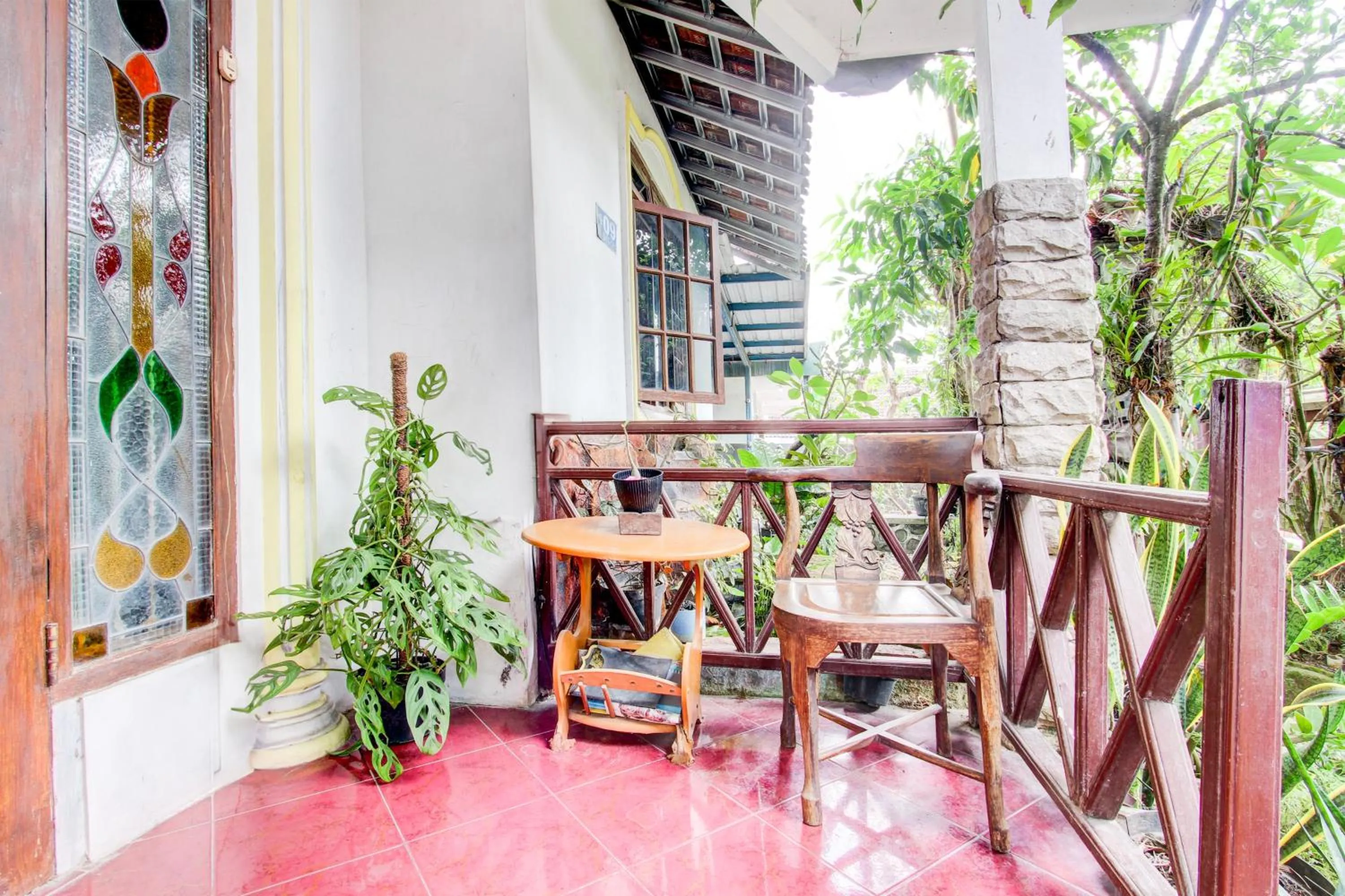 Lobby or reception in Hotel O Omah Citra Genia Homestay