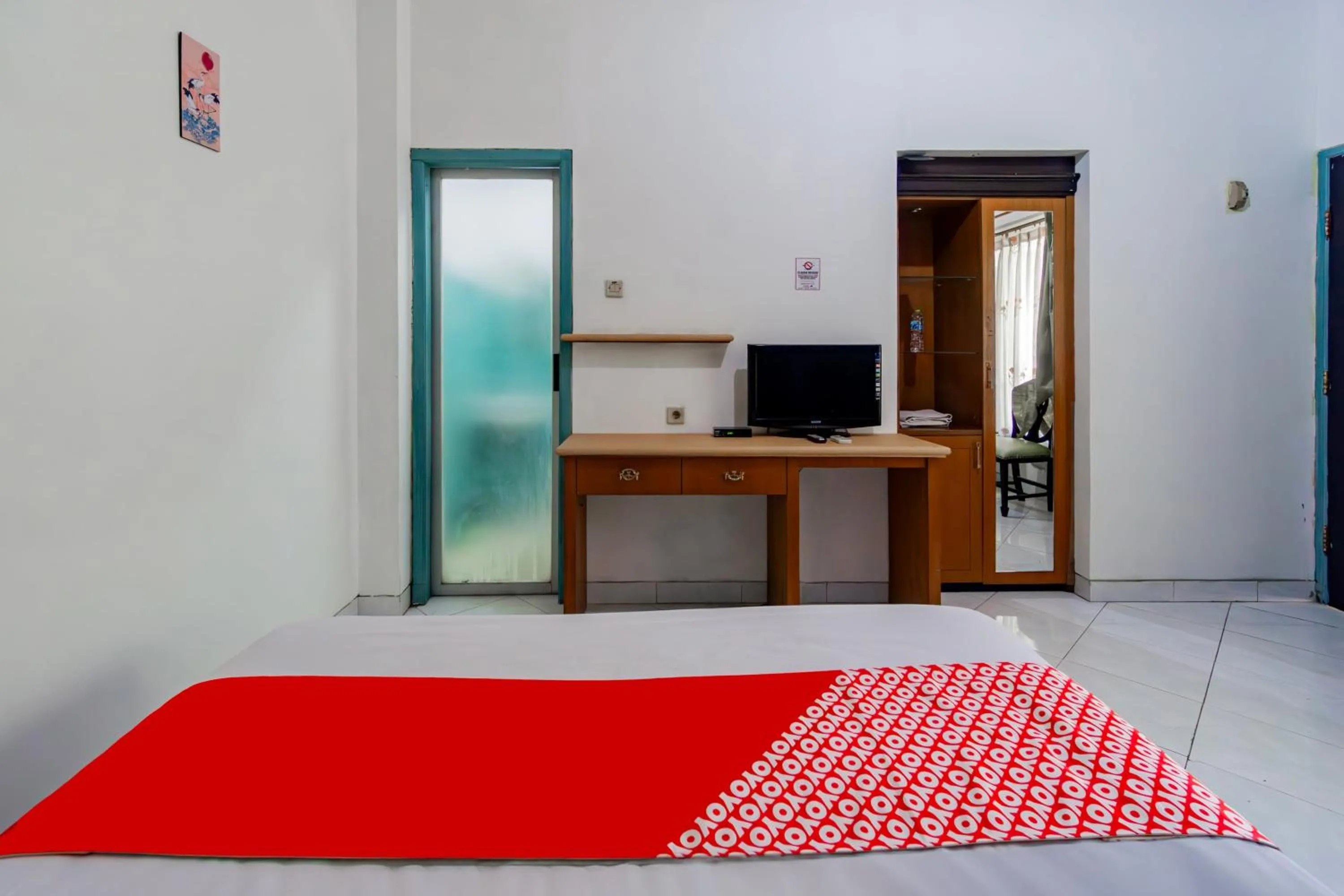 Bedroom, Bed in Hotel O Sidoarjo Near Juanda International Airport