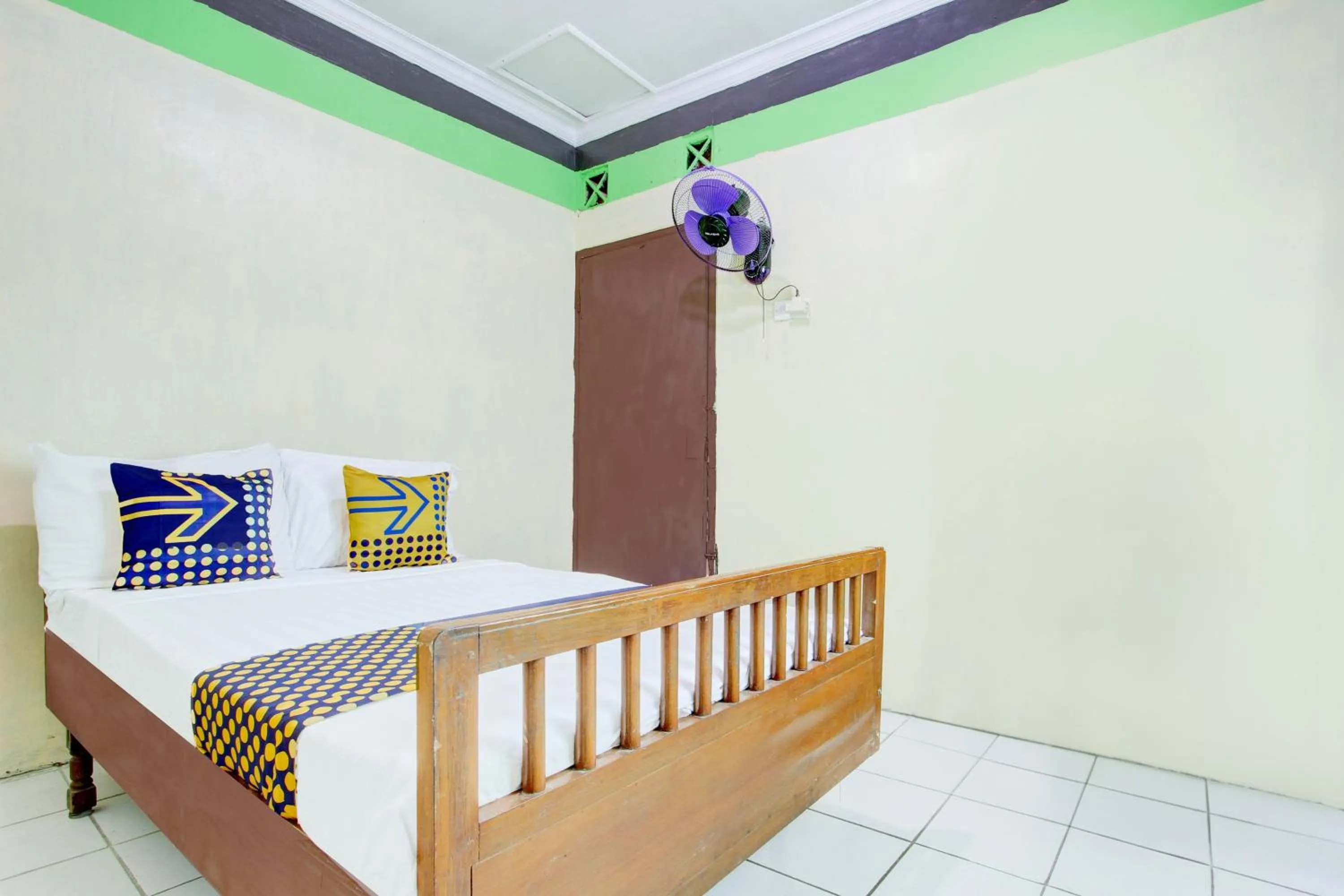 Bedroom in Hotel O Homestay Bintang Syariah