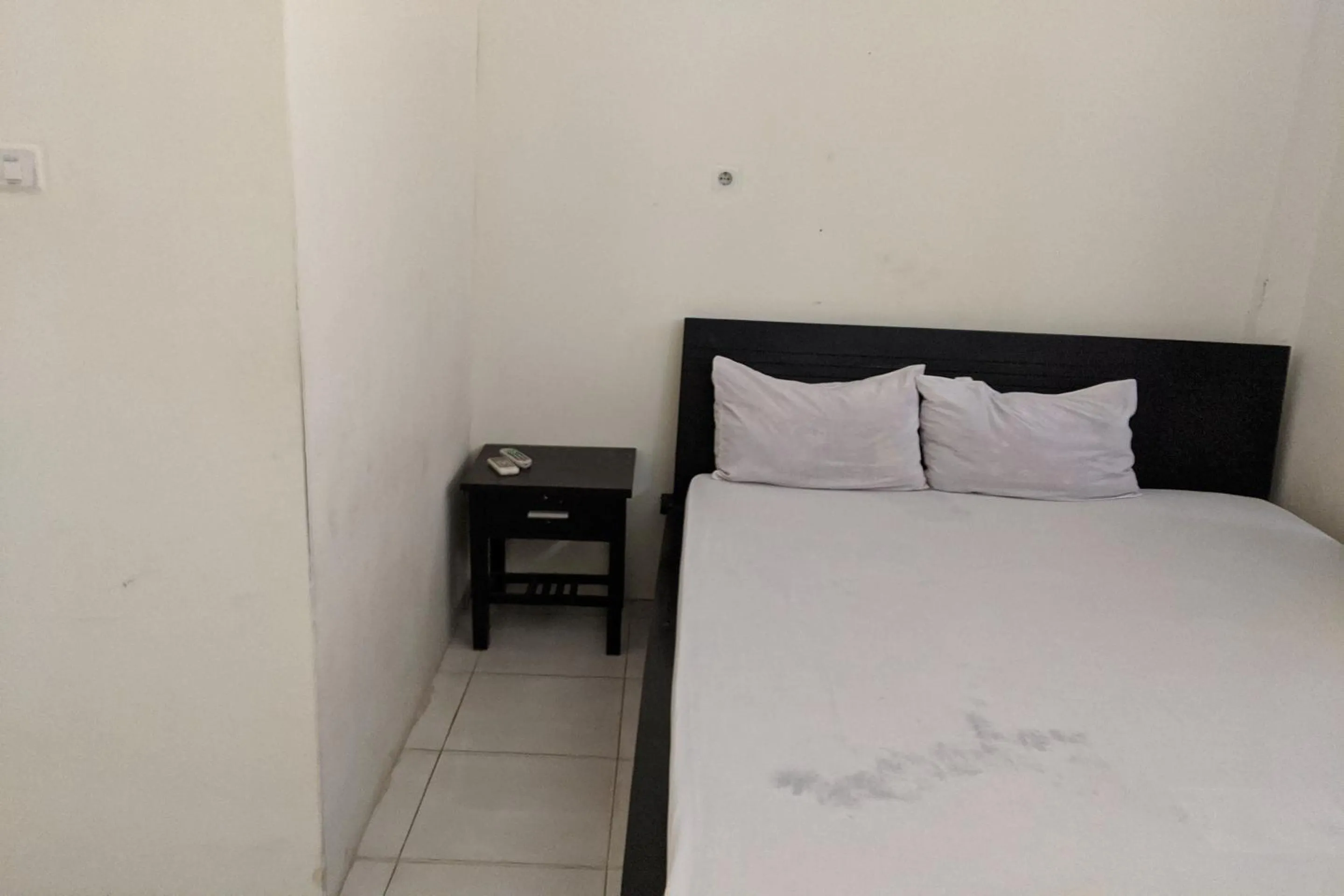 Bedroom, Bed in OYO 94015 Kost Alif Near Masjid Jami Nurul Huda