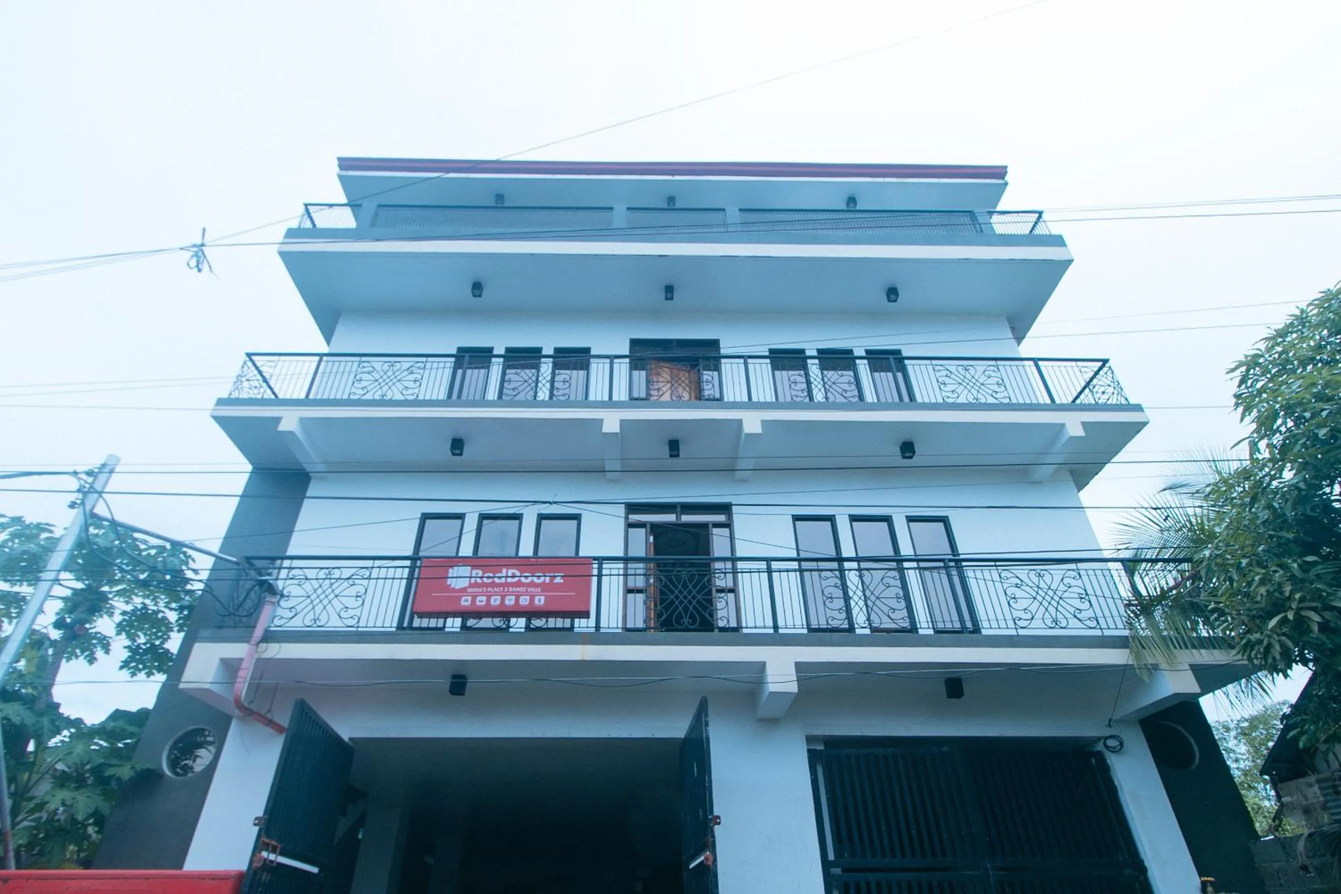 Property building in RedDoorz at Mina's Place 2 Banez Ville Tacloban