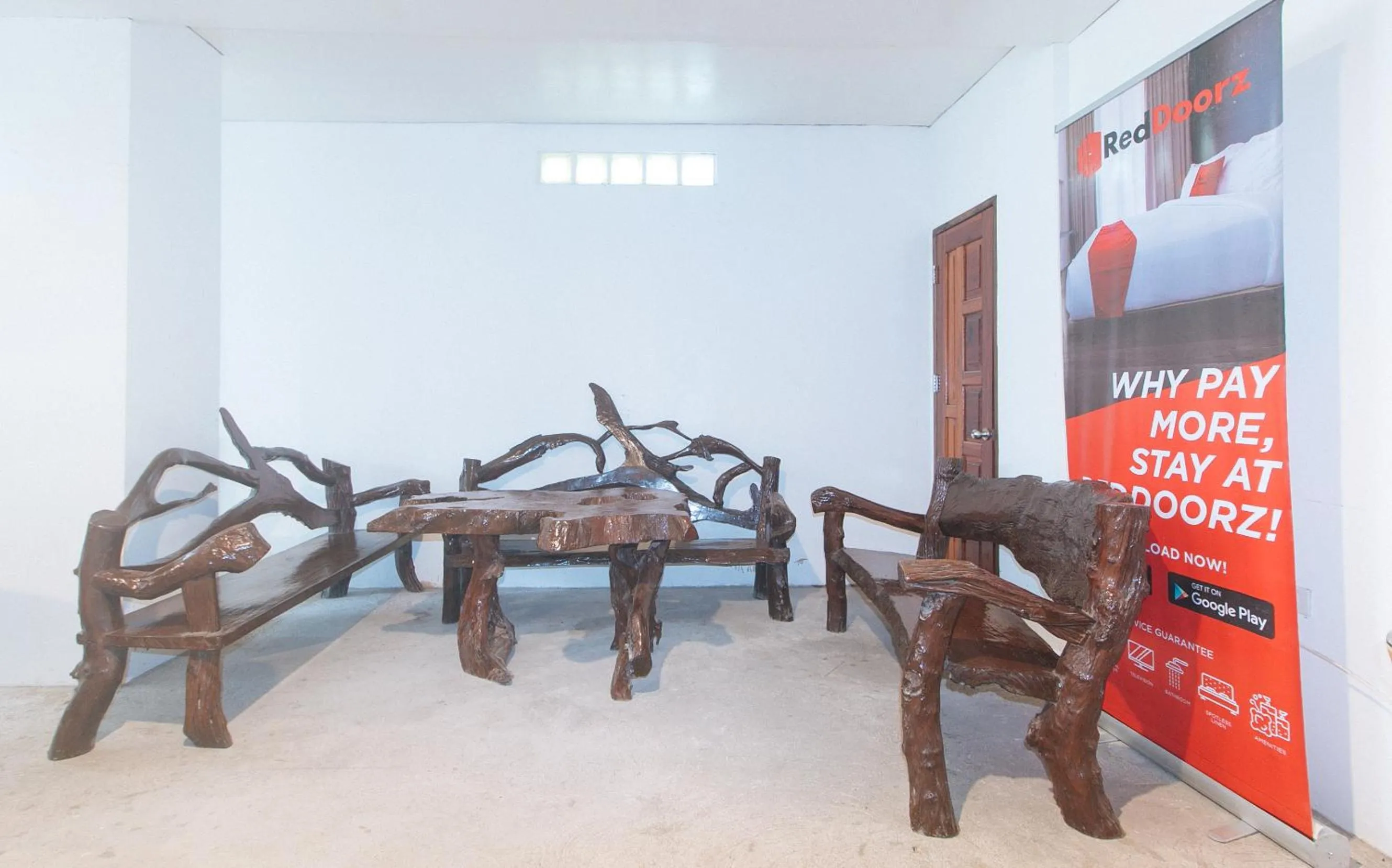 Seating area in RedDoorz at Mina's Place 2 Banez Ville Tacloban