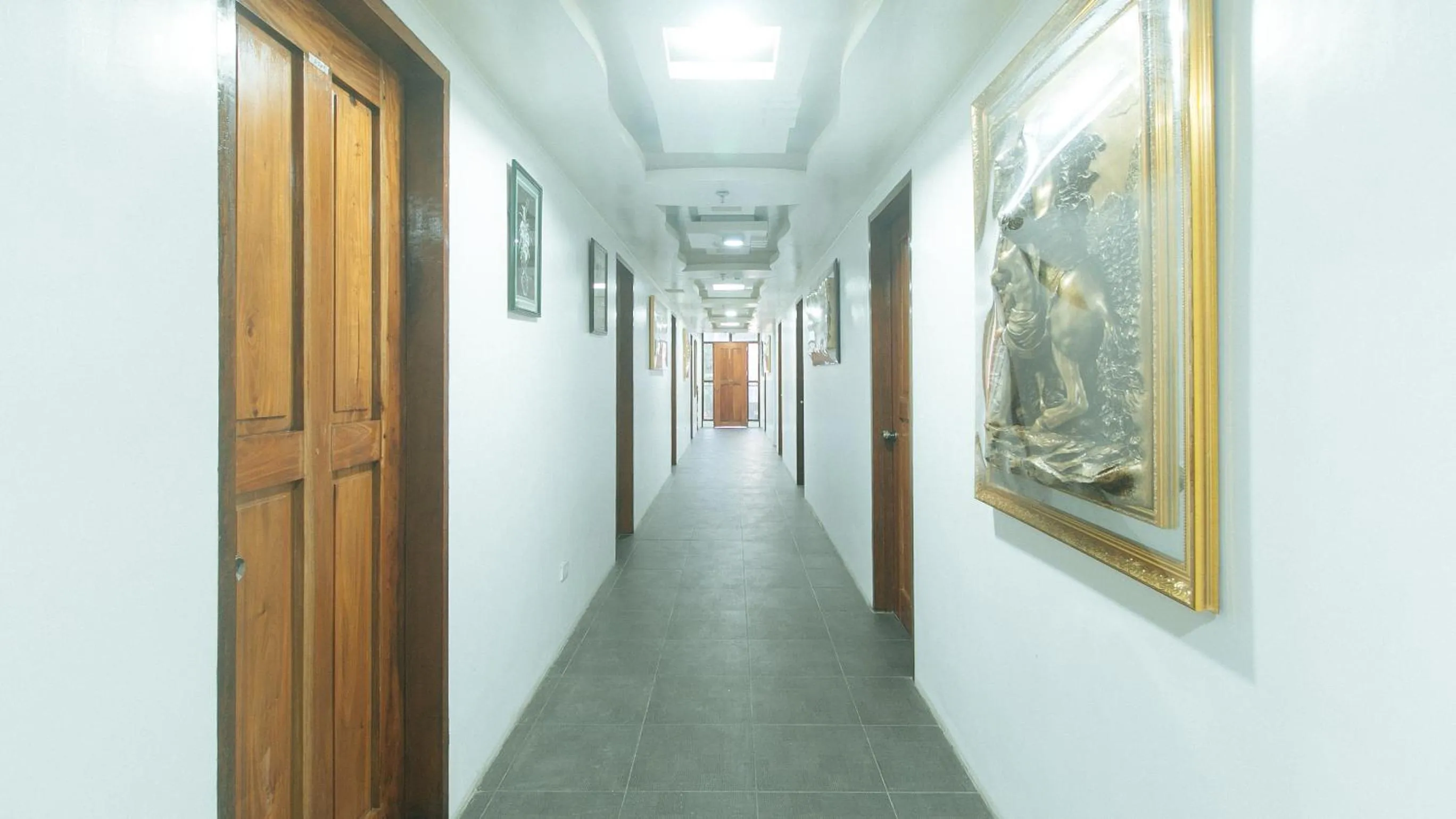 Area and facilities in RedDoorz at Mina's Place 2 Banez Ville Tacloban