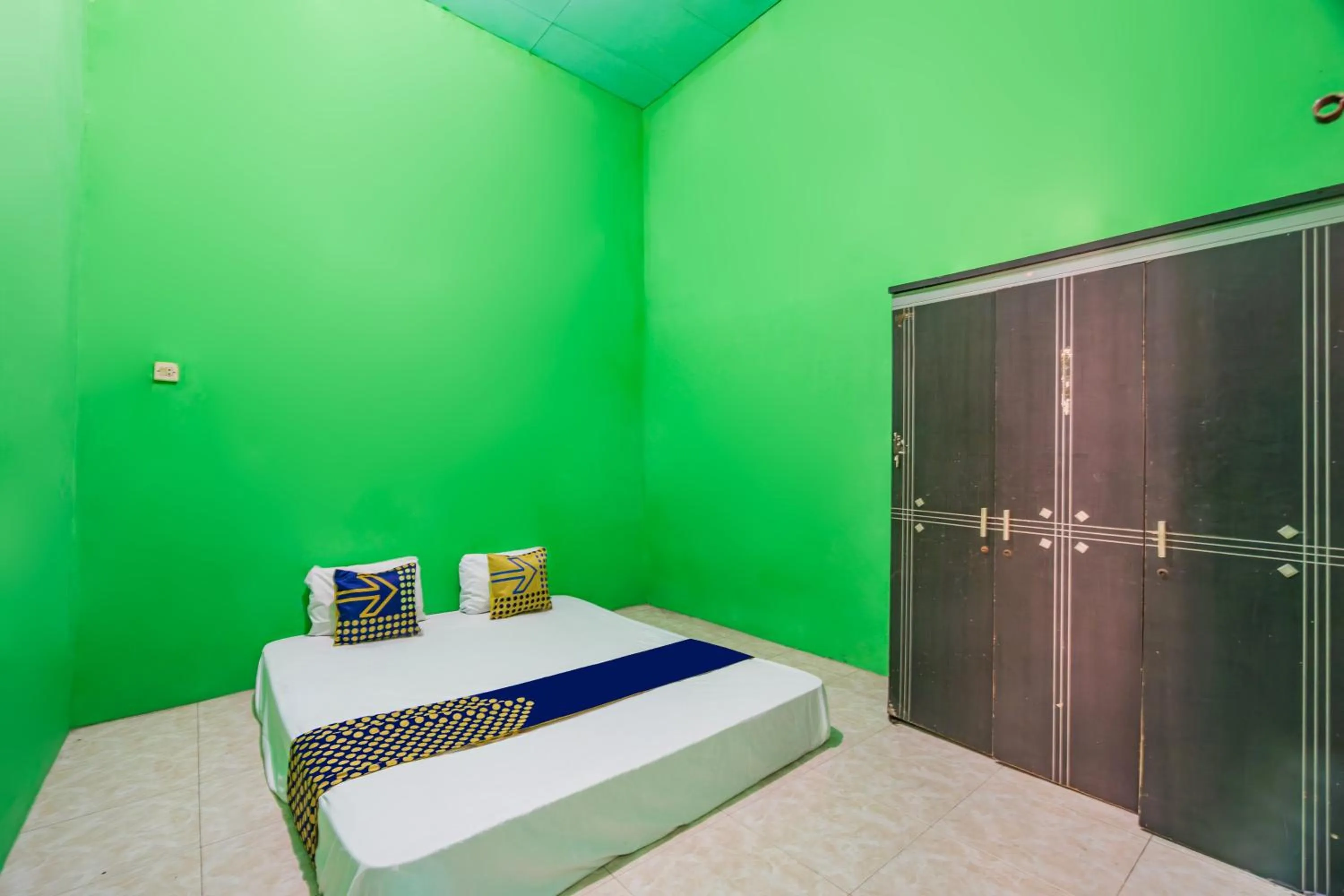 Hotel O Homestay Pak To Syariah
