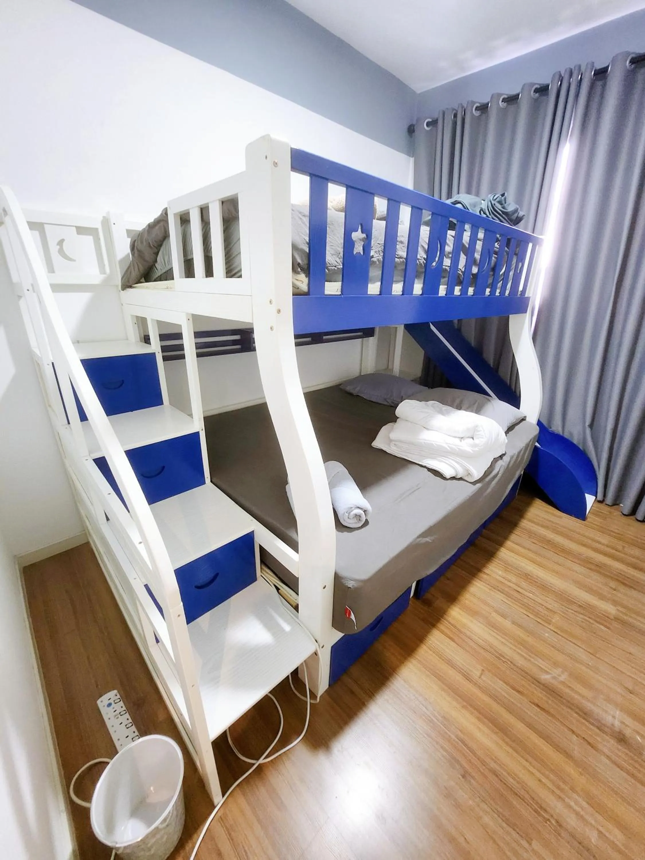 Bed in Luxury 4 Bedroom Suite at Cheras Maluri MRT