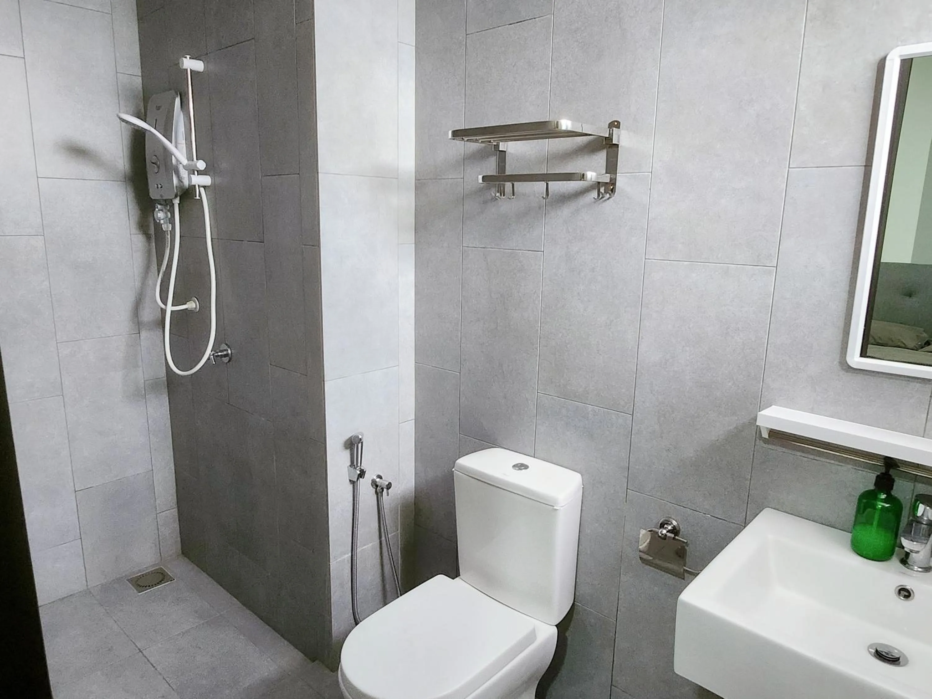 Luxury 4 Bedroom Suite at Cheras Maluri MRT