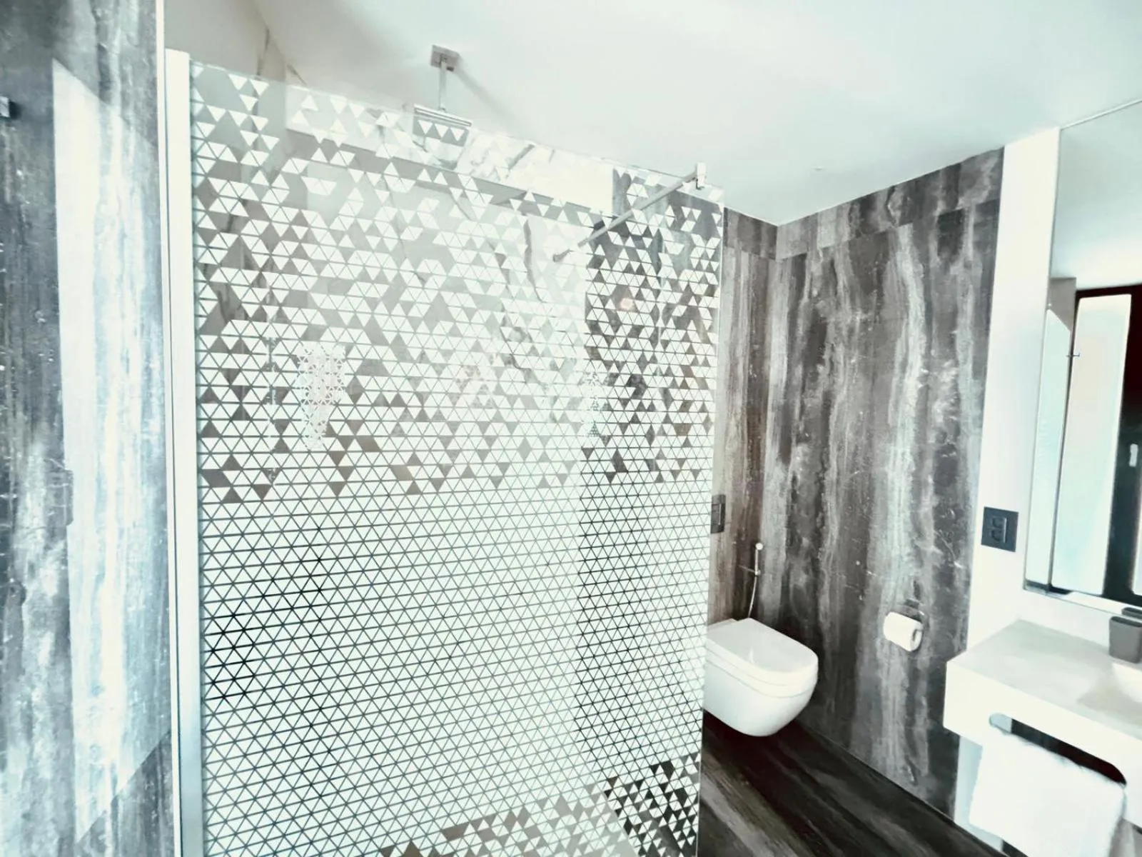 Shower in CM111Apparthotel