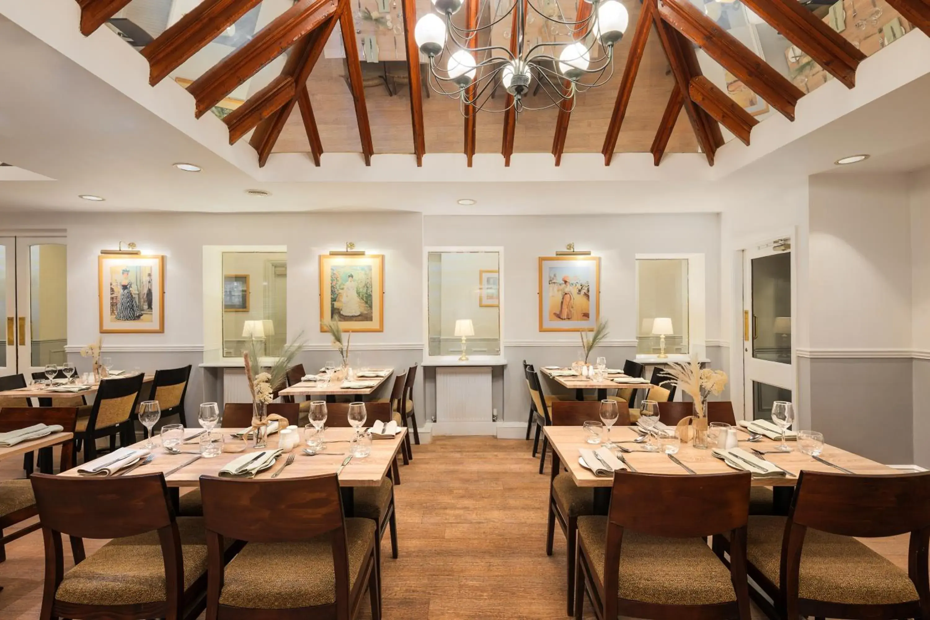 Restaurant/places to eat in The County Hotel Restaurant/places to eat in The County Hotel