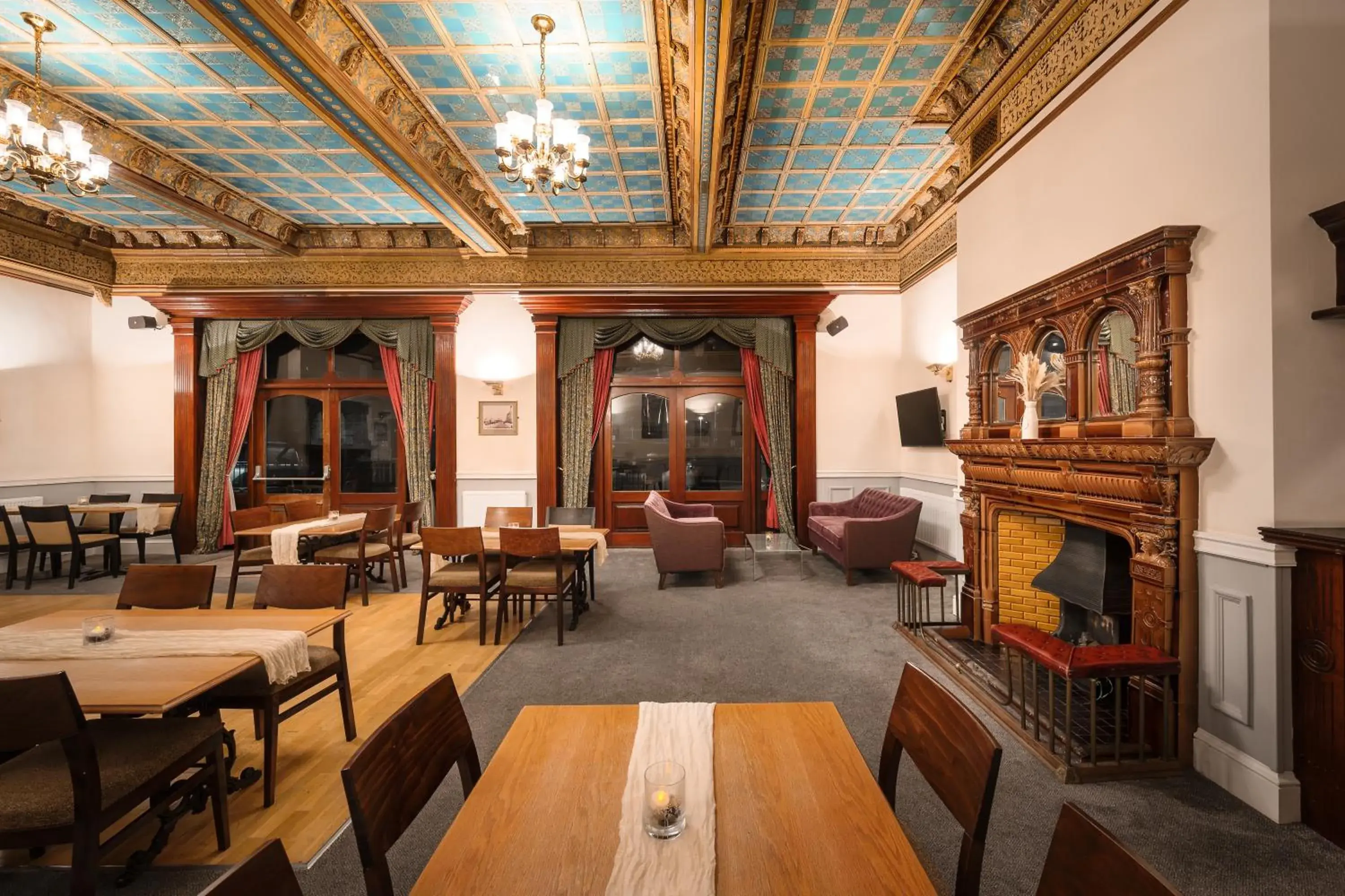 Lounge or bar in The County Hotel Lounge or bar in The County Hotel