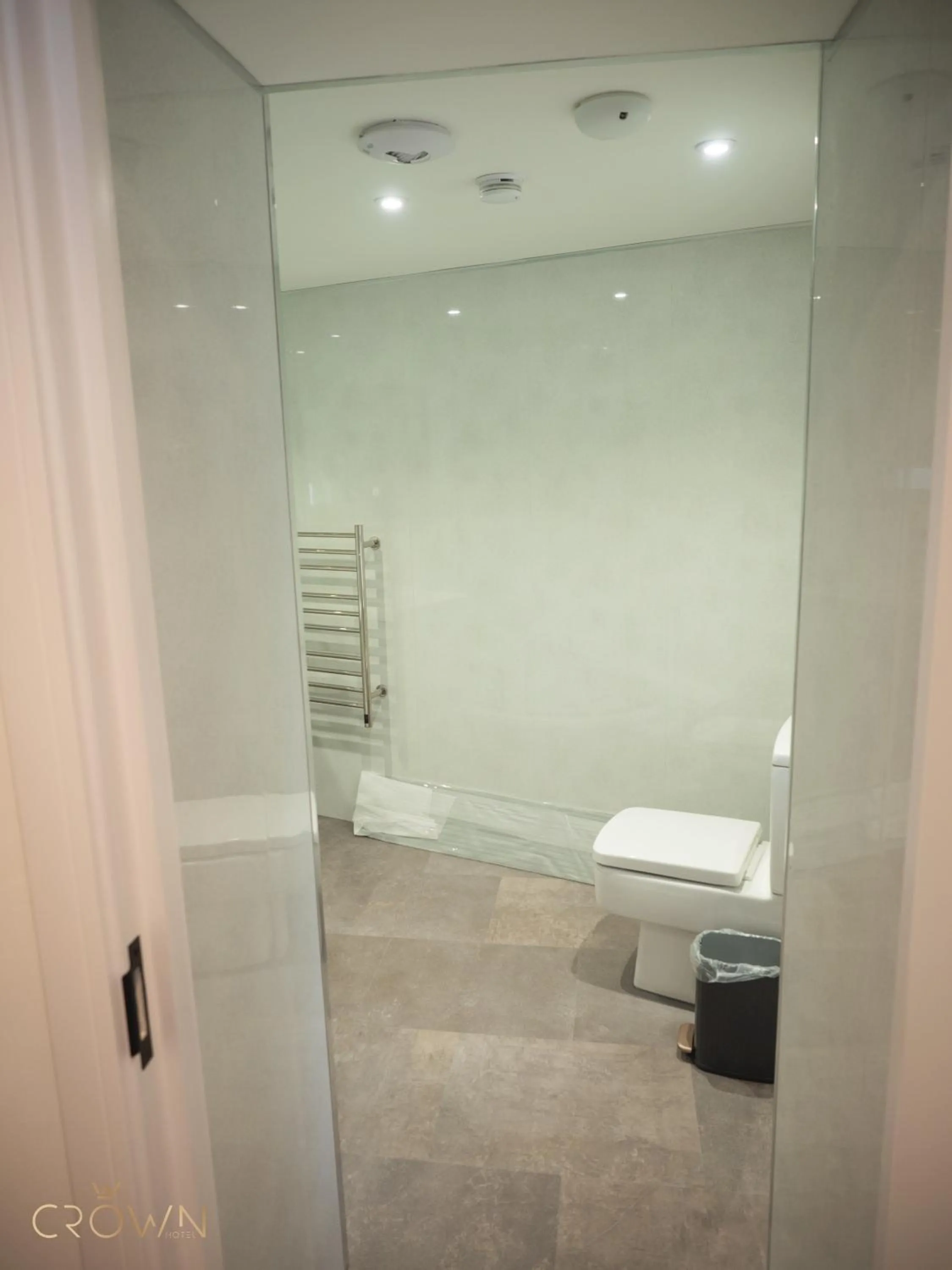 Bathroom in Crown Hotel