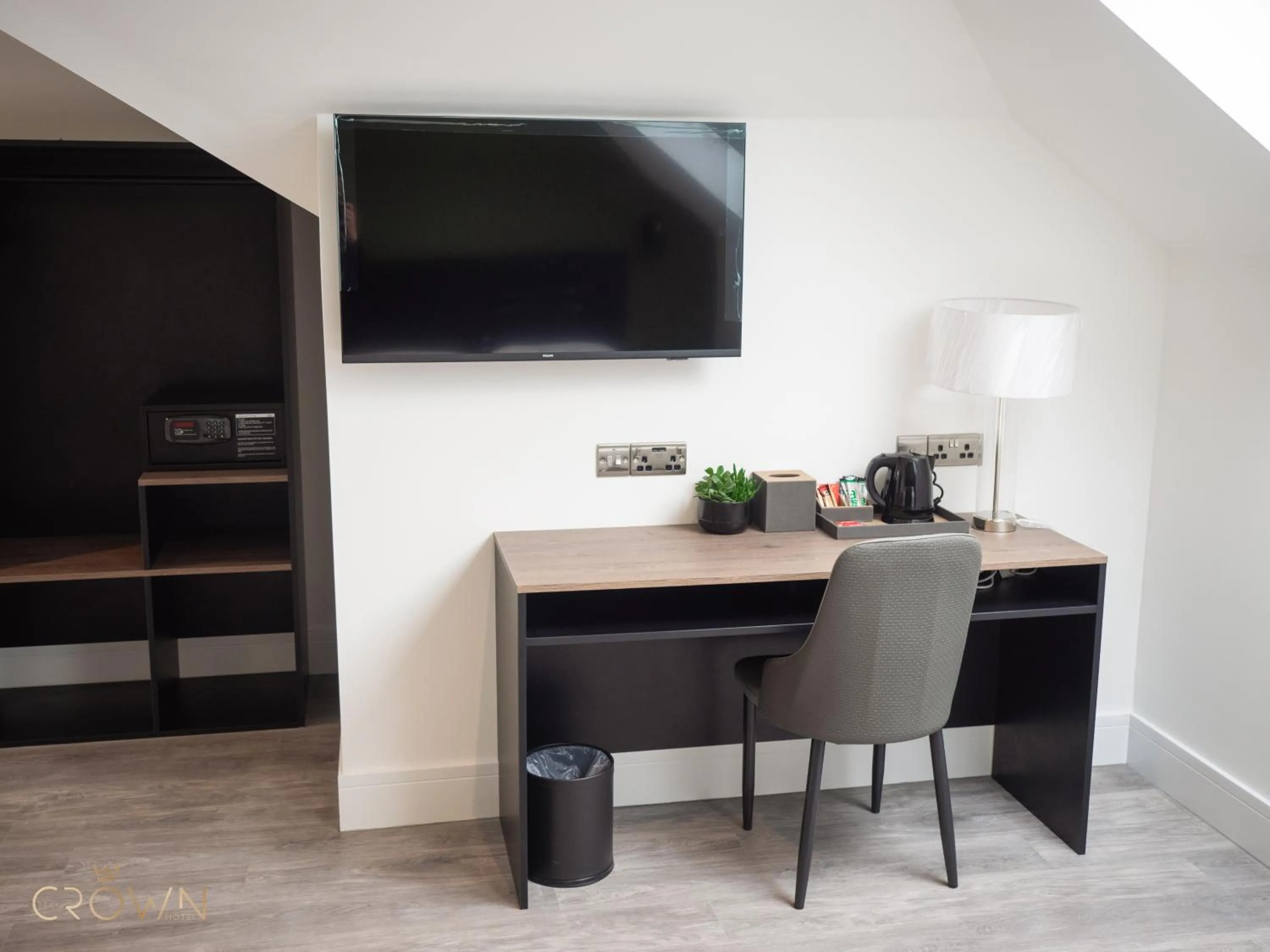 Bedroom in Crown Hotel