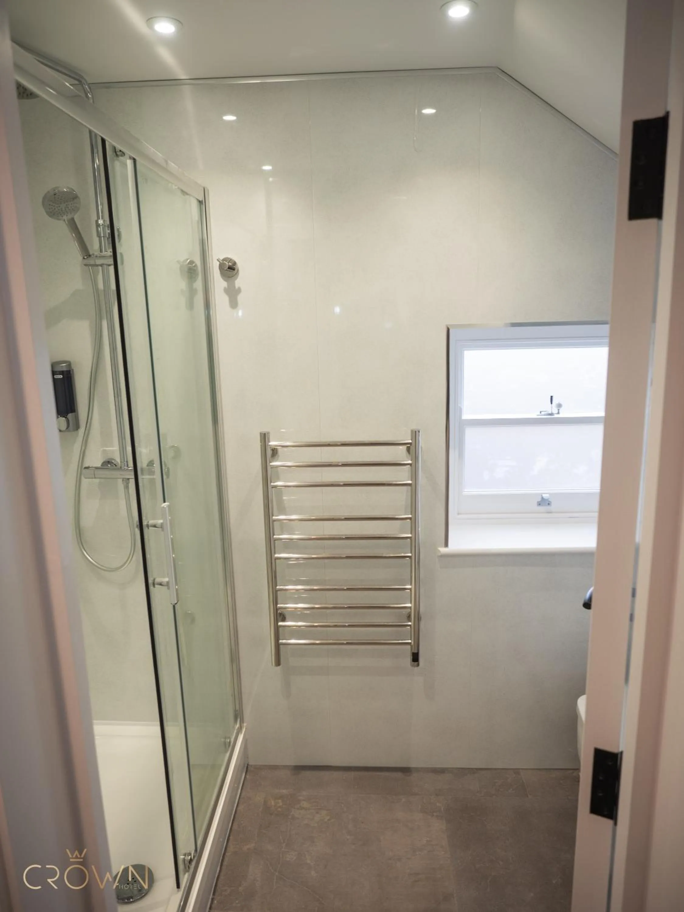 Bathroom in Crown Hotel